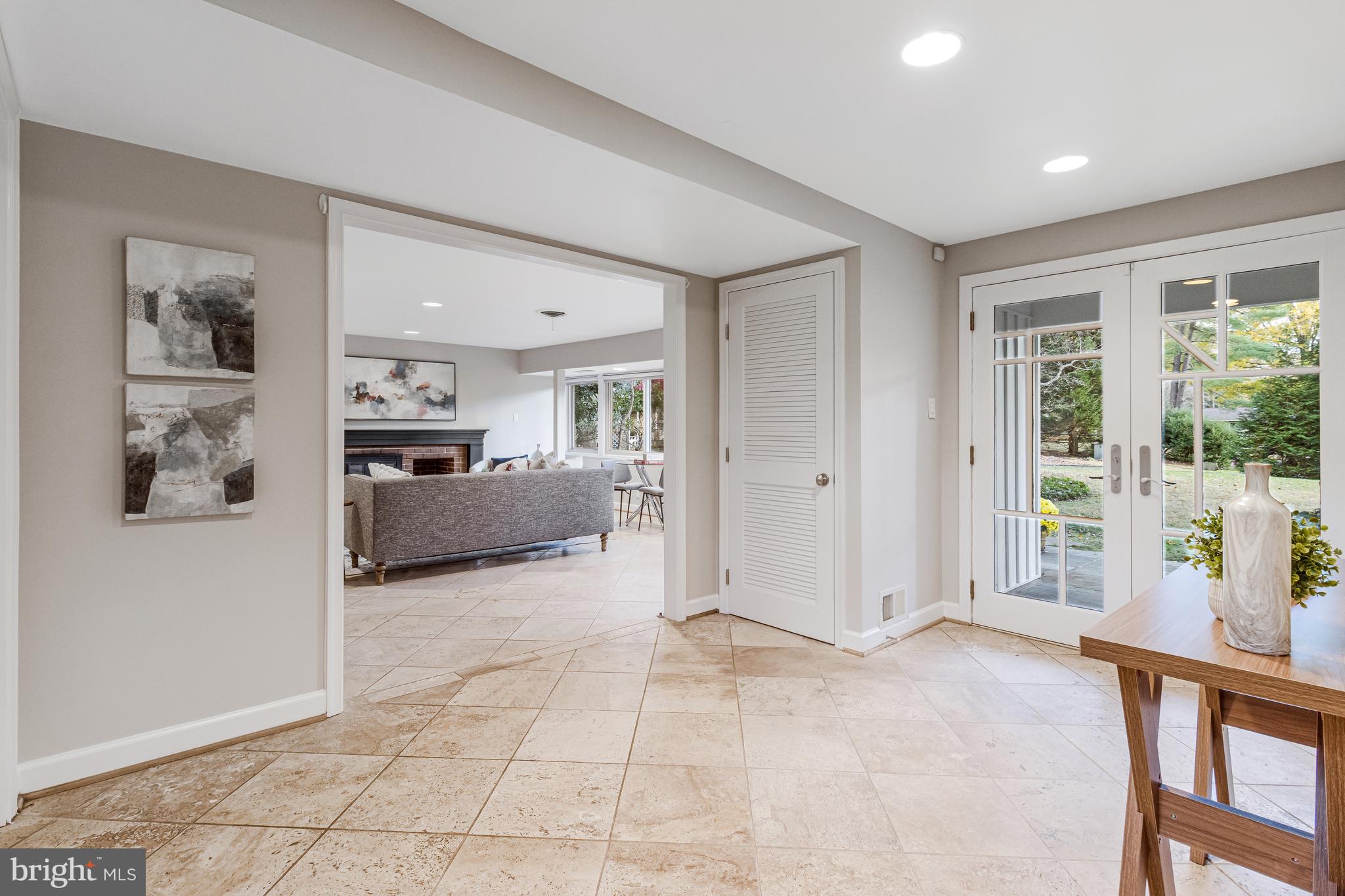 Real estate listing preview #32