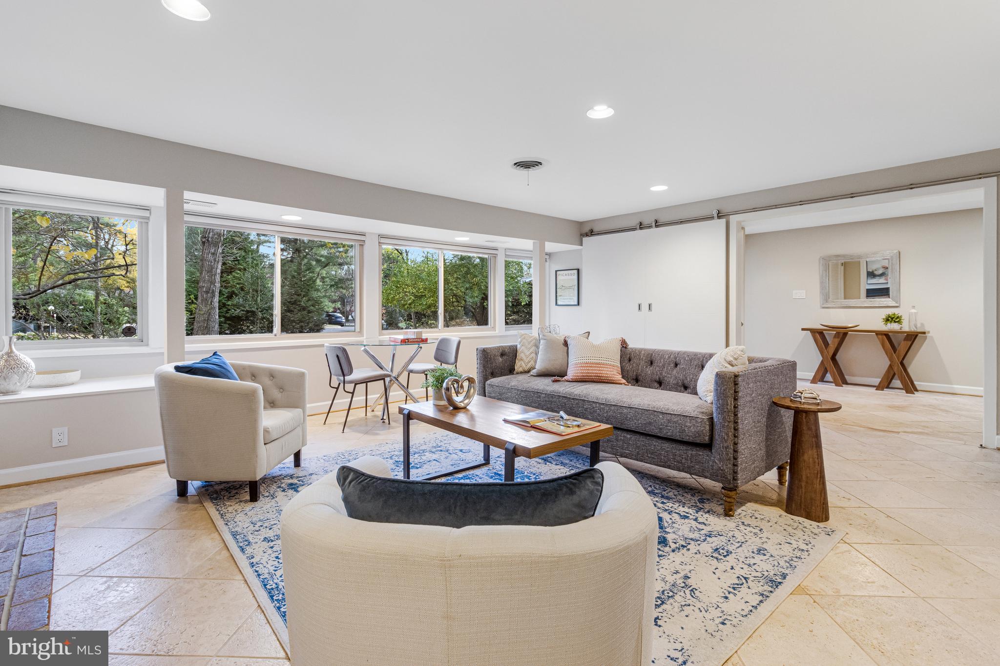 Real estate listing preview #34