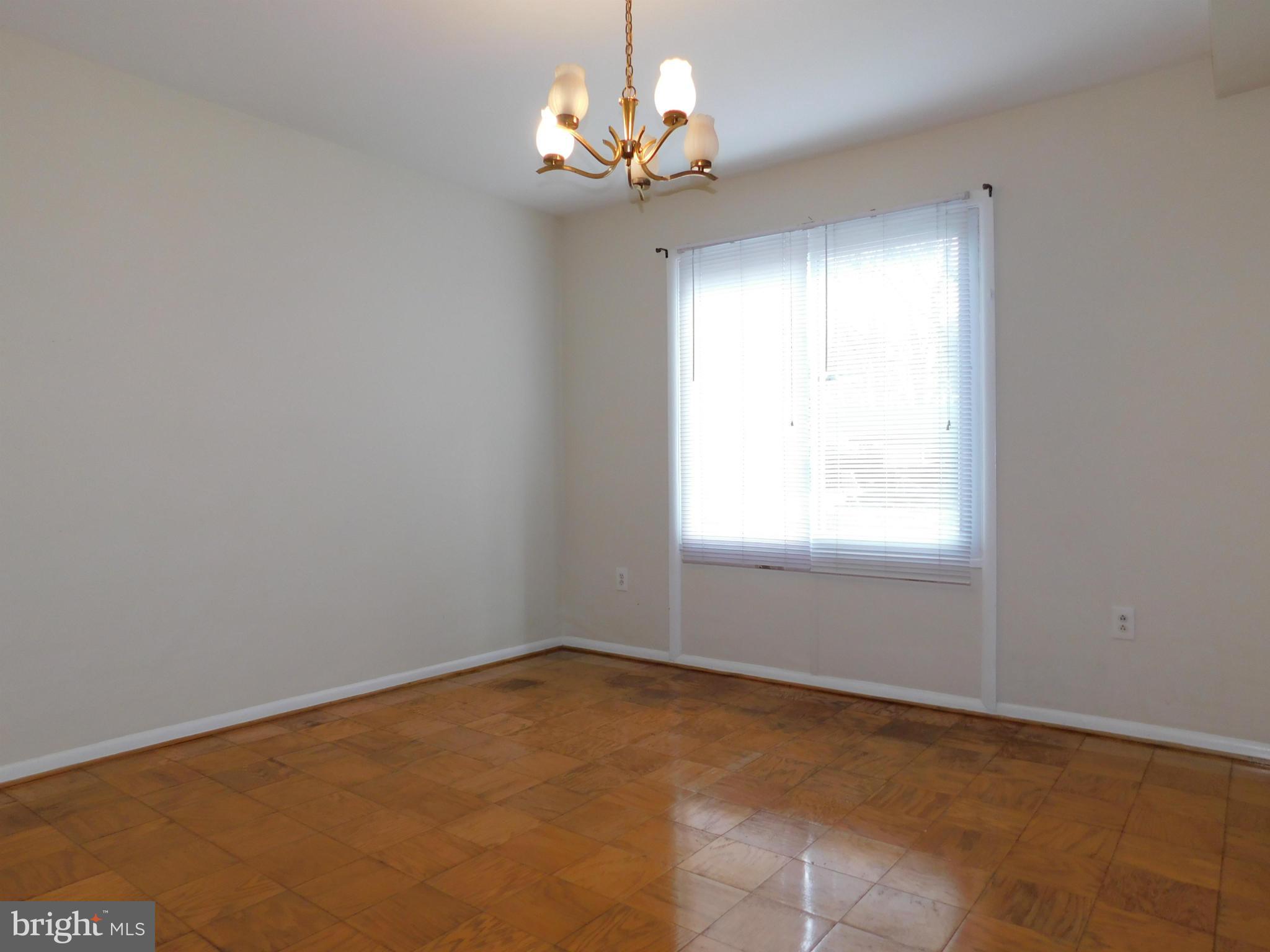 Real estate listing preview #7