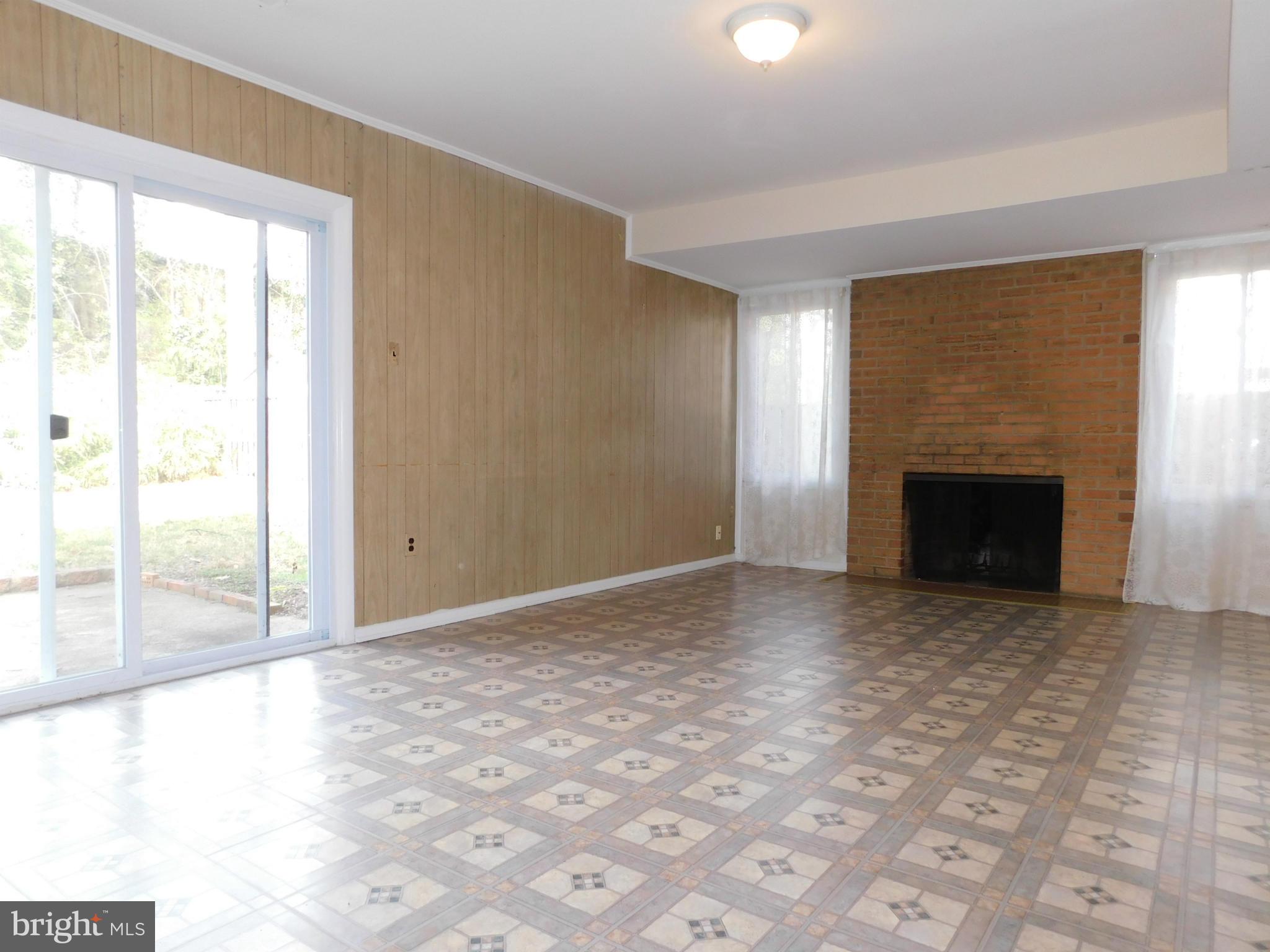 Real estate listing preview #4