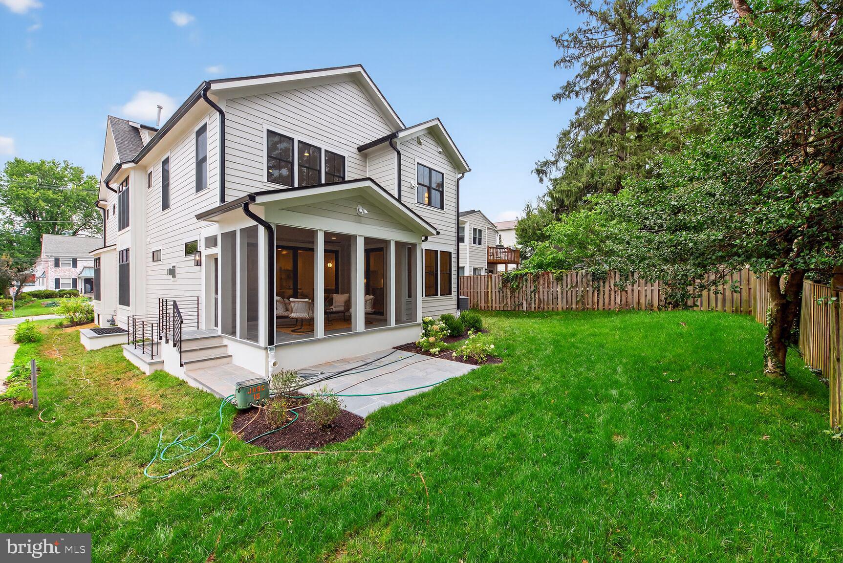 Real estate listing preview #56