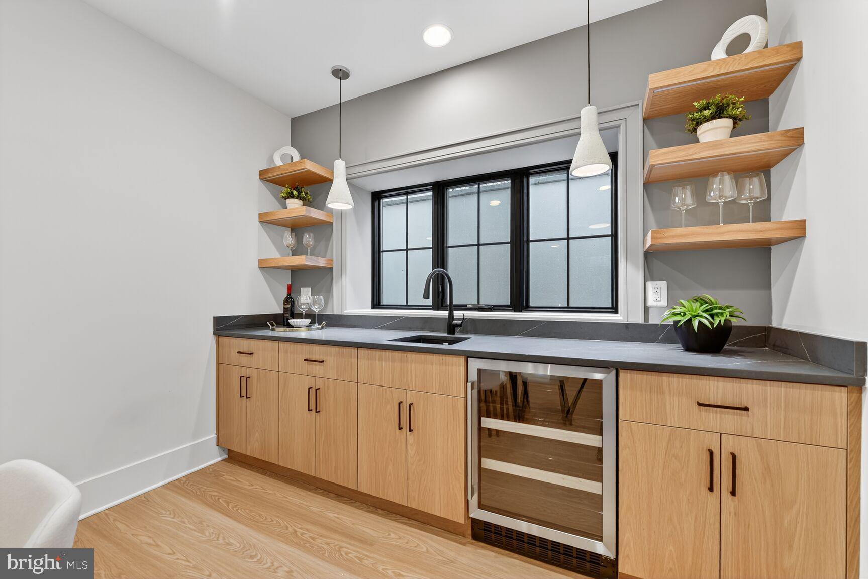 Real estate listing preview #54