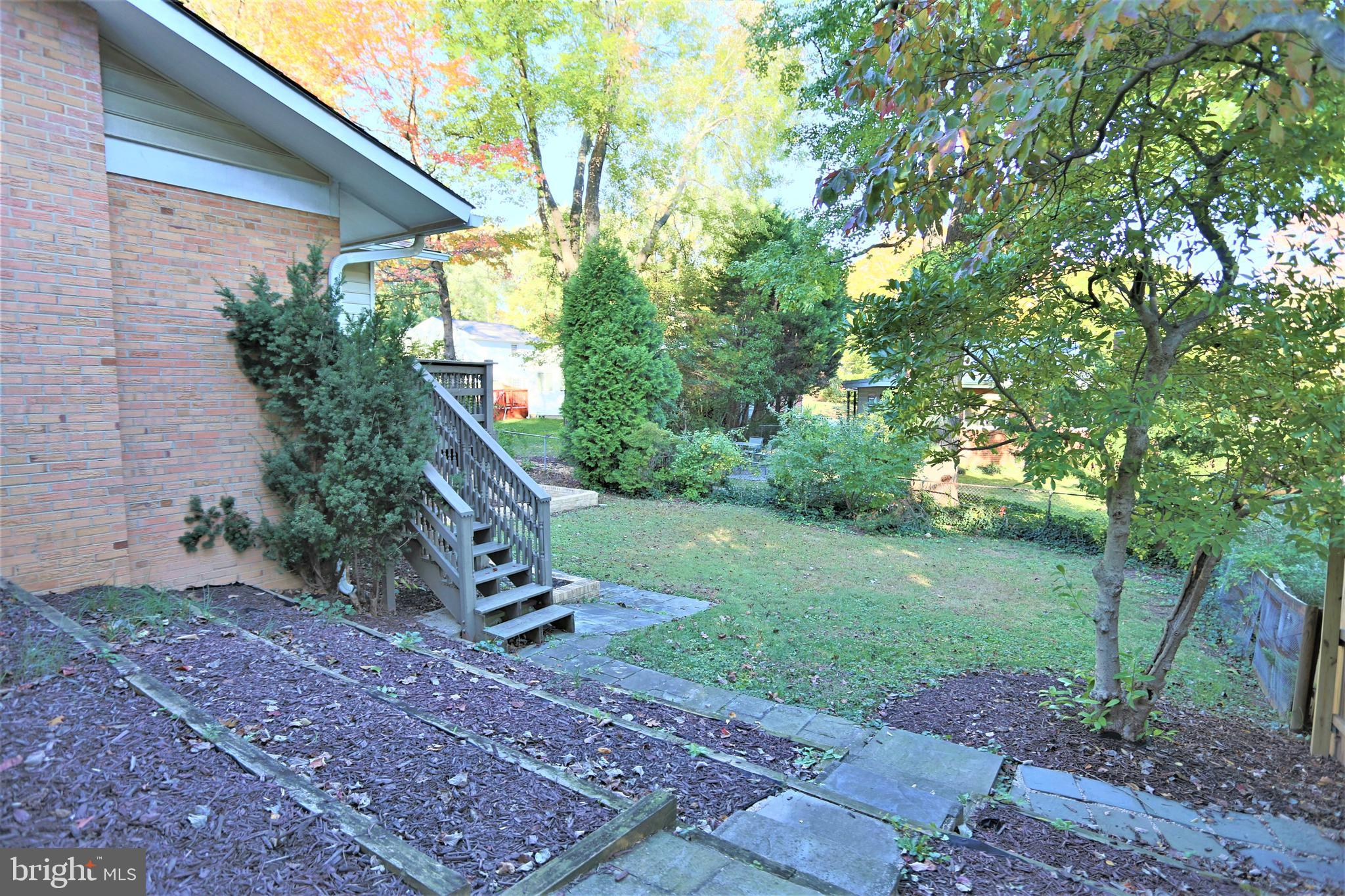 Real estate listing preview #32