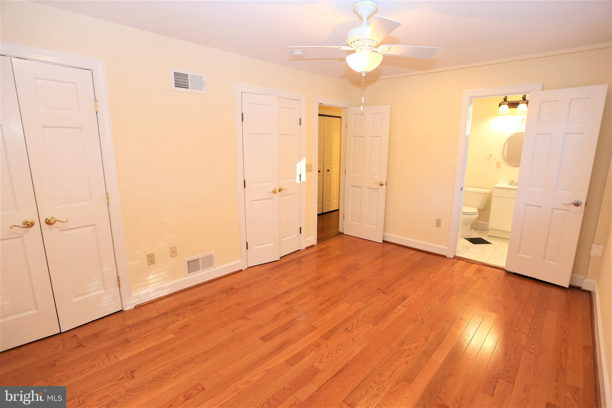 Real estate listing preview #18