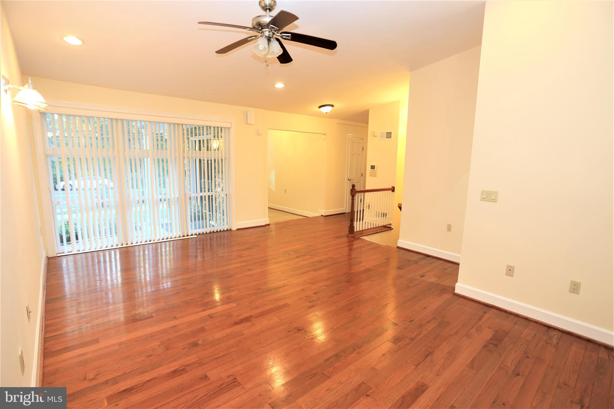 Real estate listing preview #6