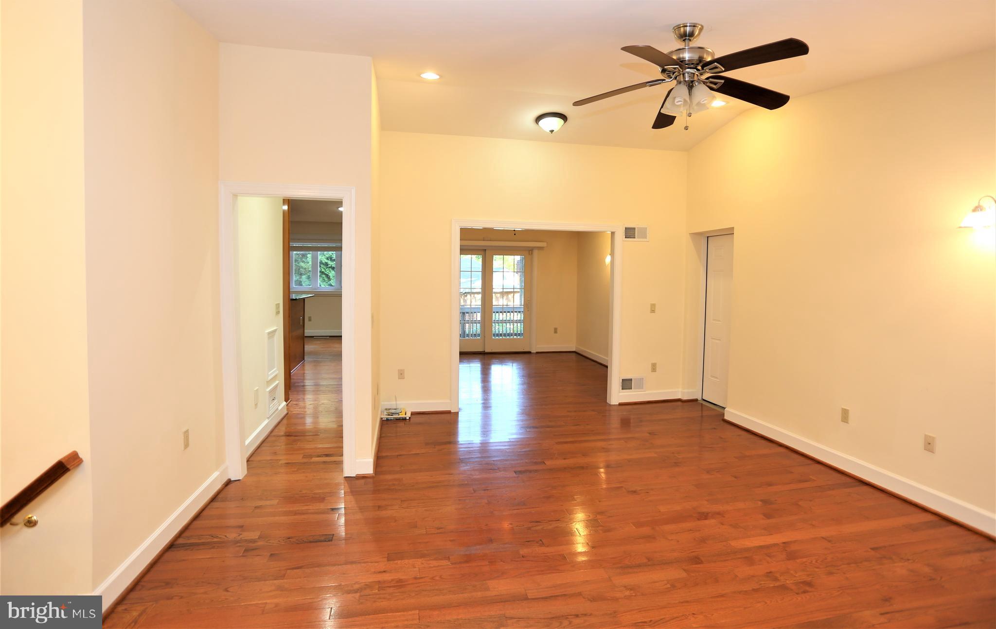 Real estate listing preview #3