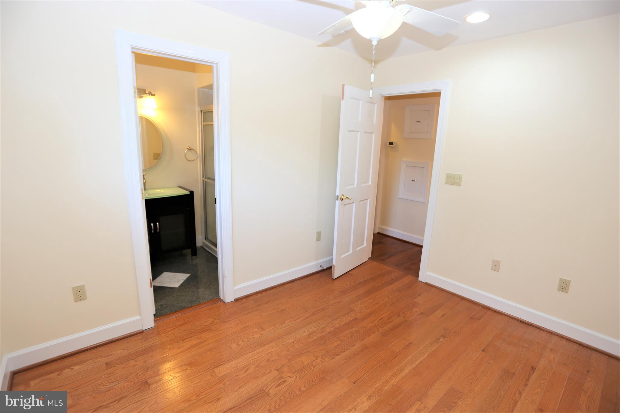 Real estate listing preview #19