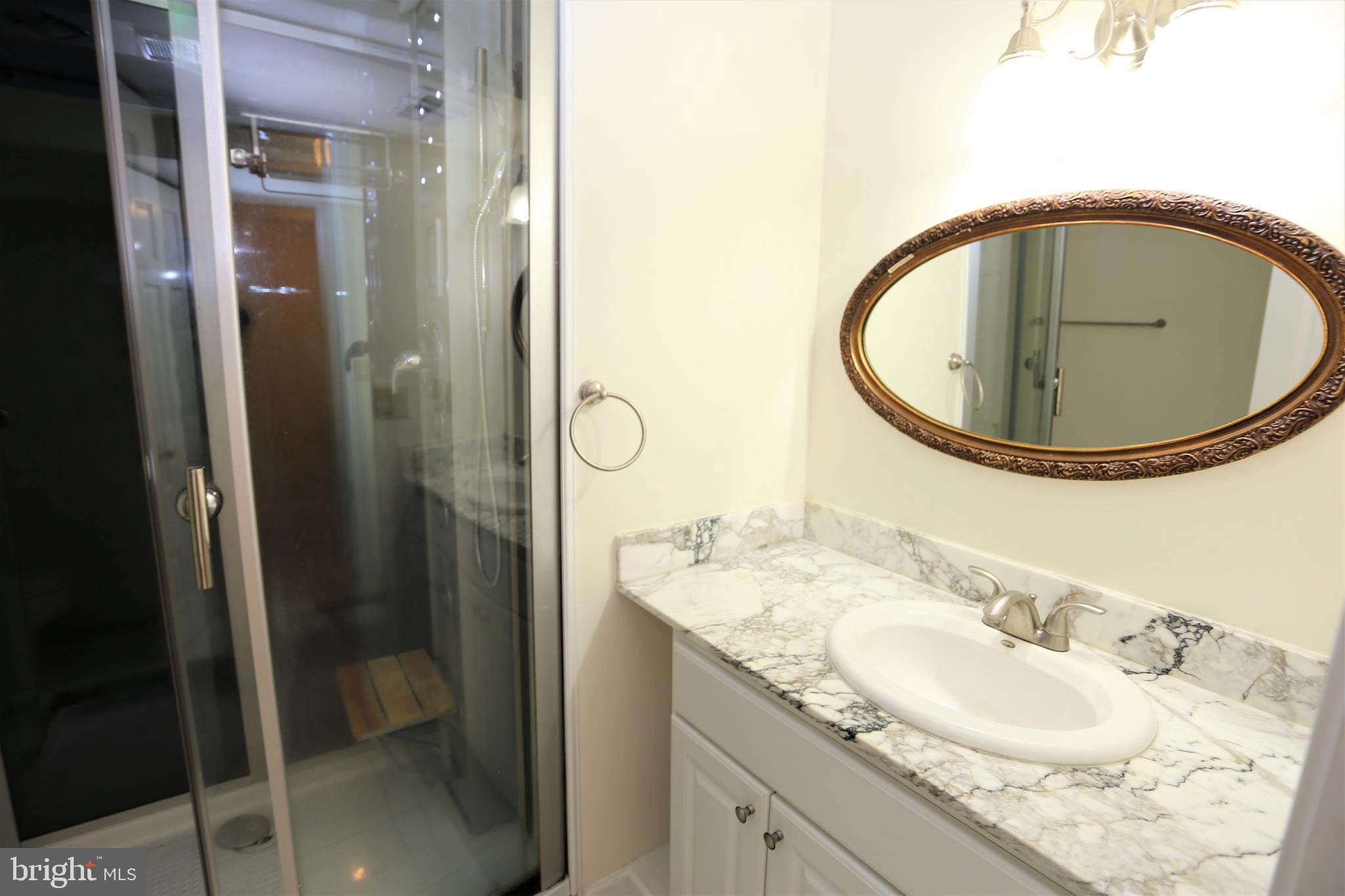 Real estate listing preview #24