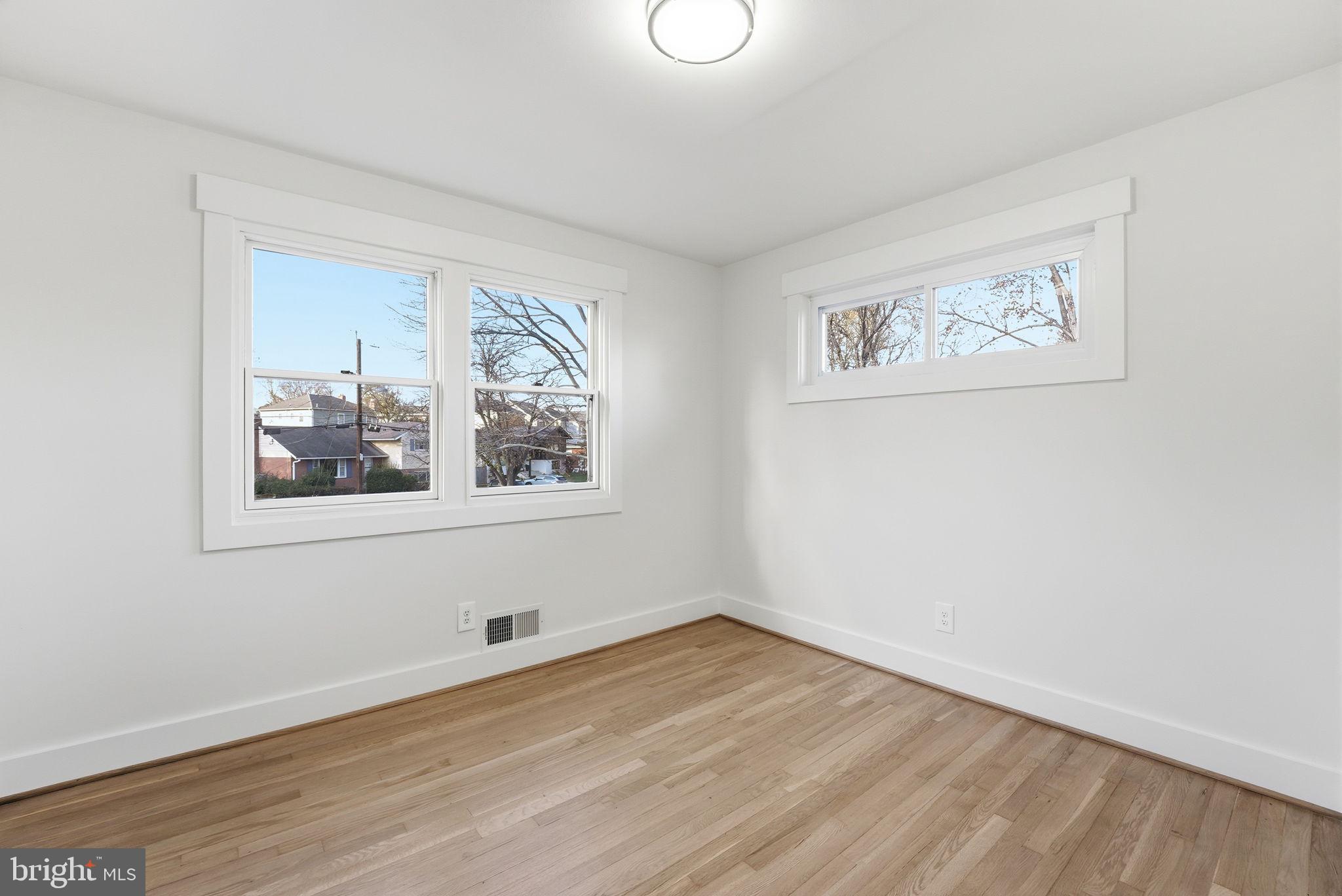 Real estate listing preview #26