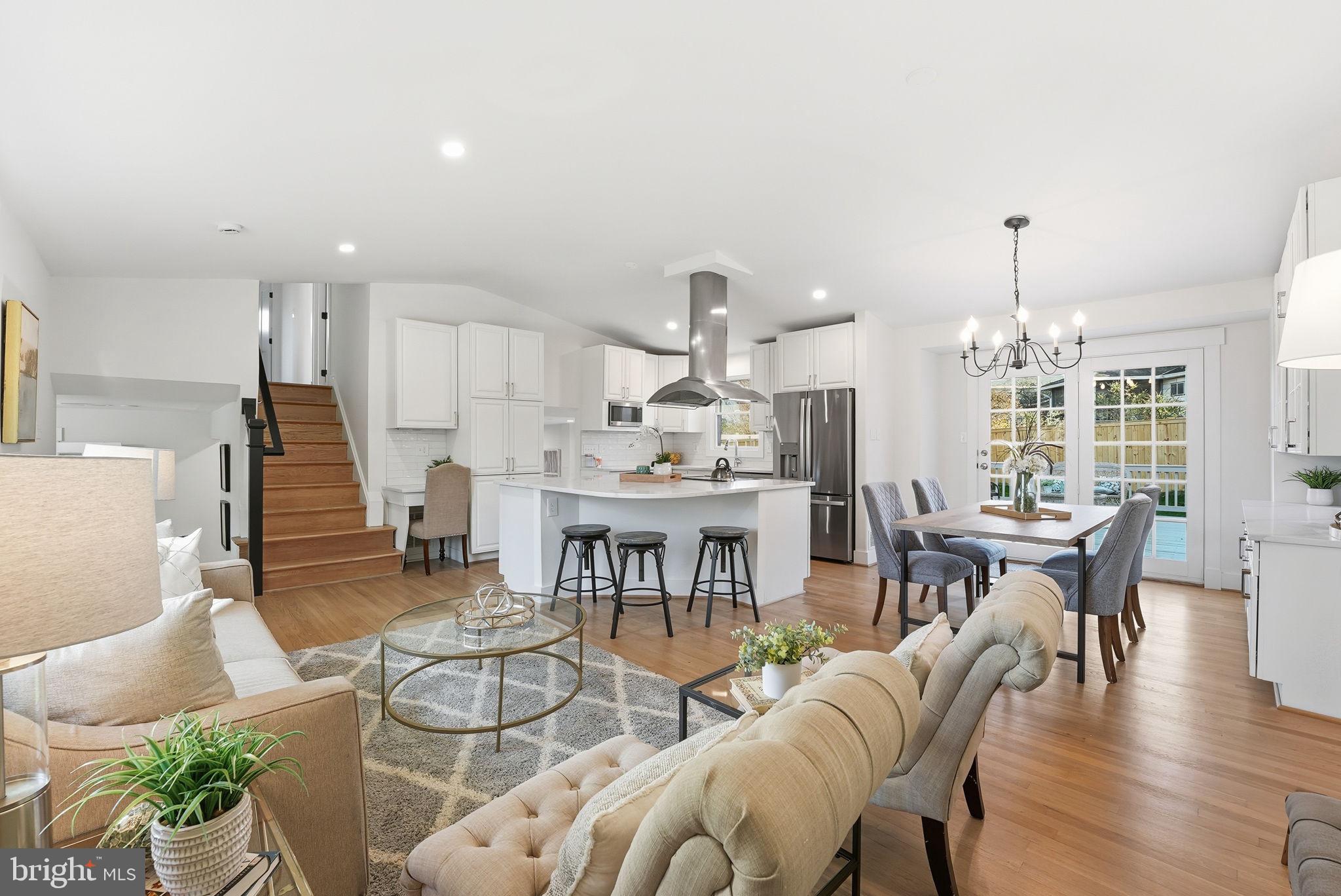 Real estate listing preview #12