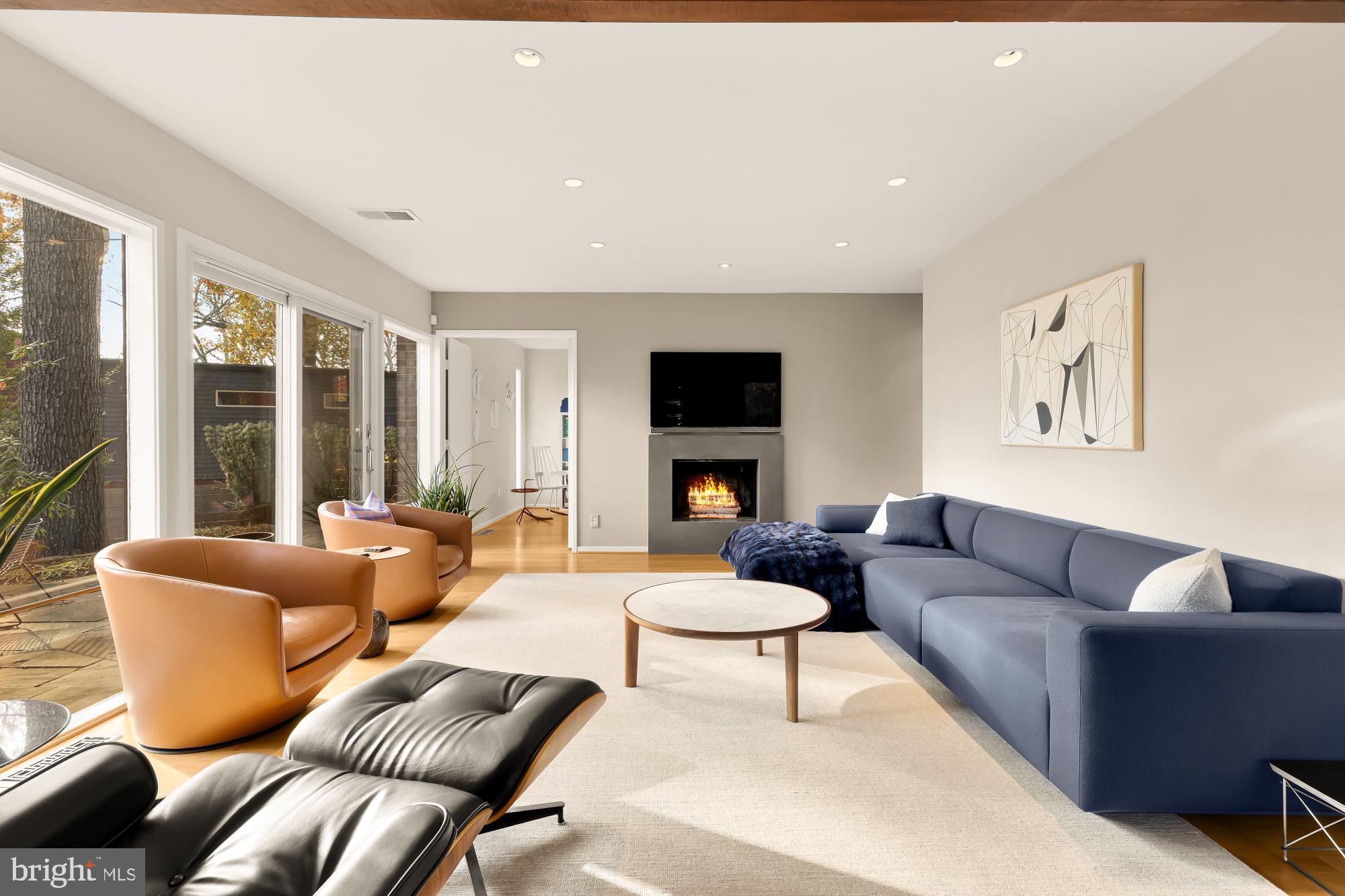 Real estate listing preview #14