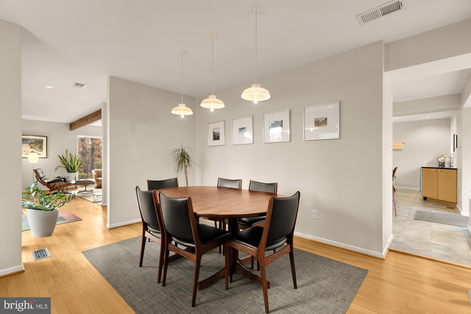 Real estate listing preview #15