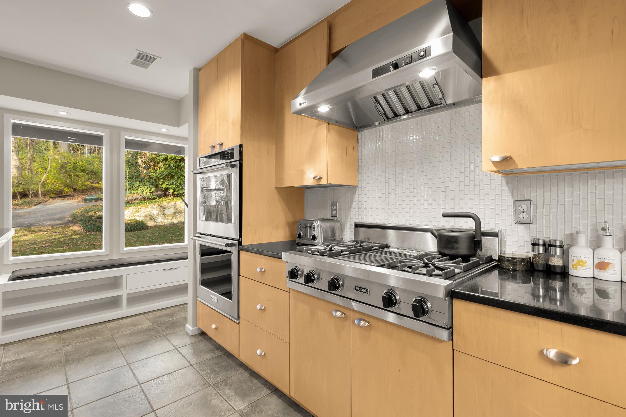 Real estate listing preview #22