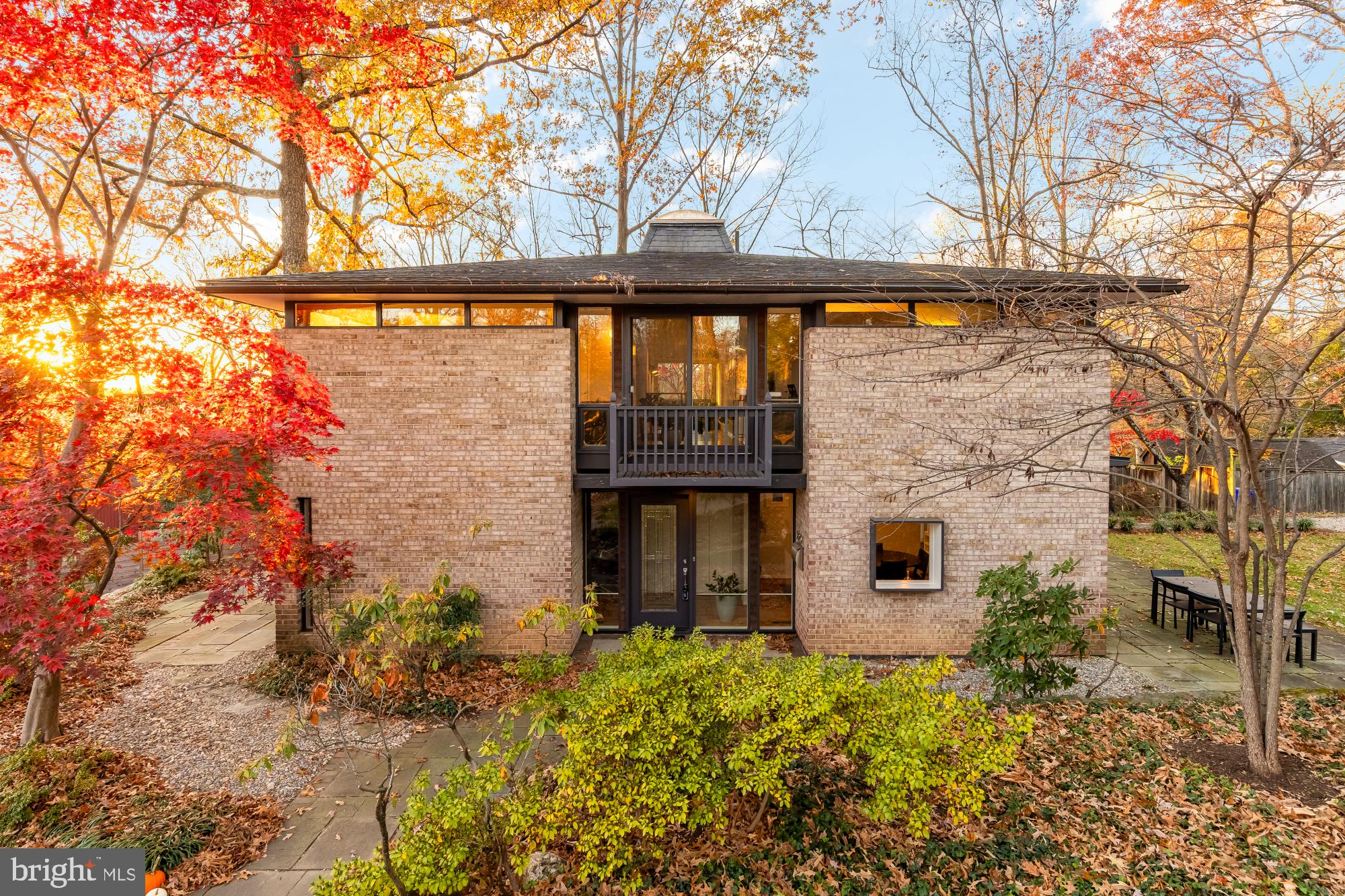 Real estate listing preview #1