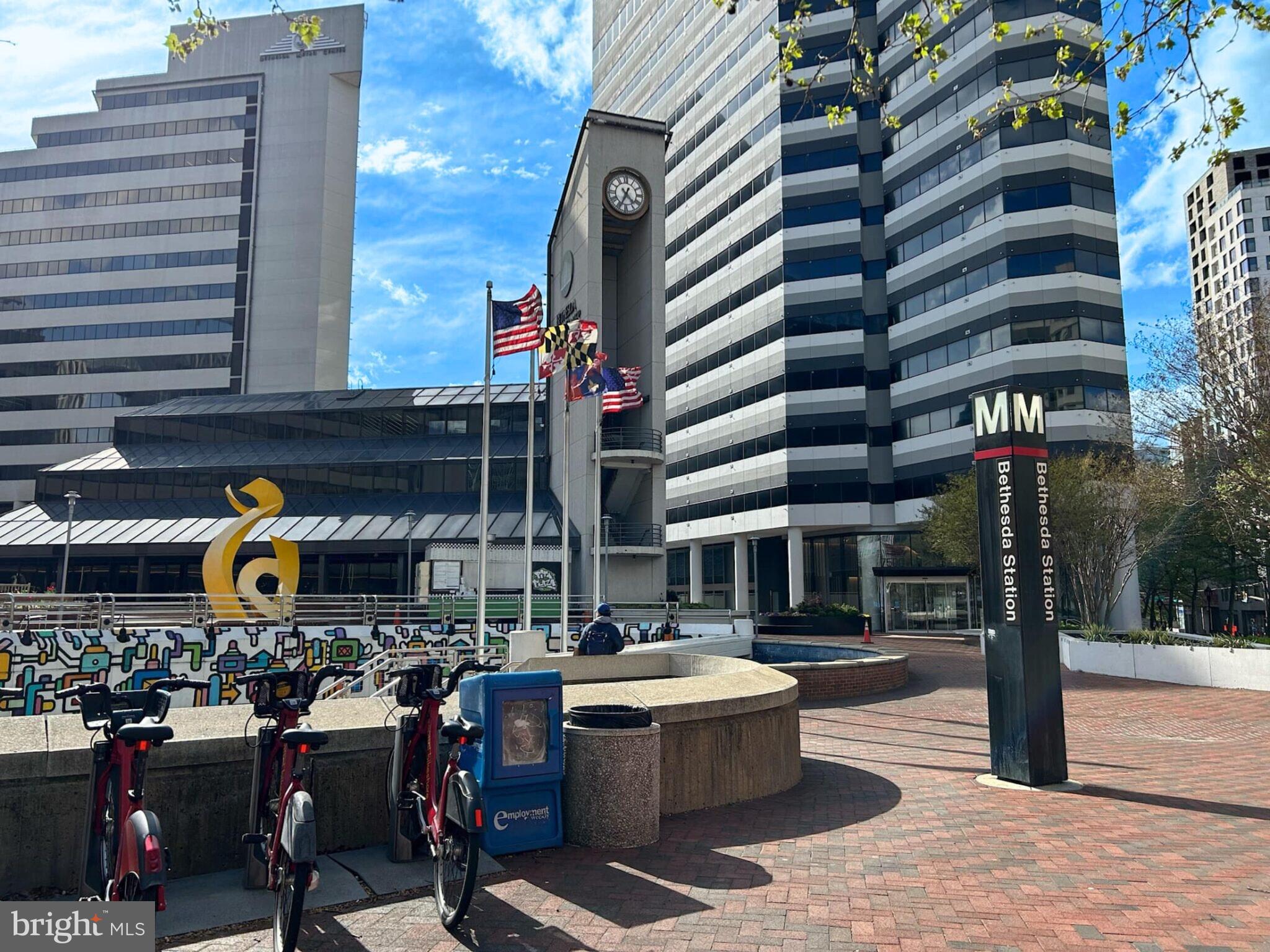 Real estate listing preview #10