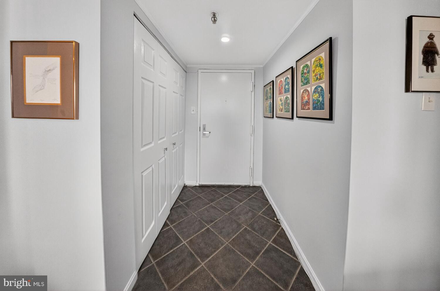 Real estate listing preview #3