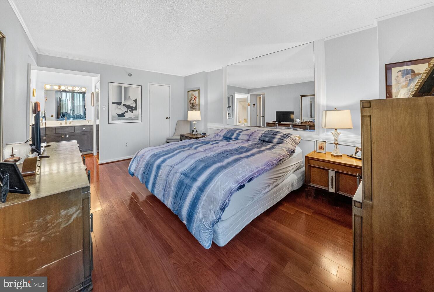 Real estate listing preview #14