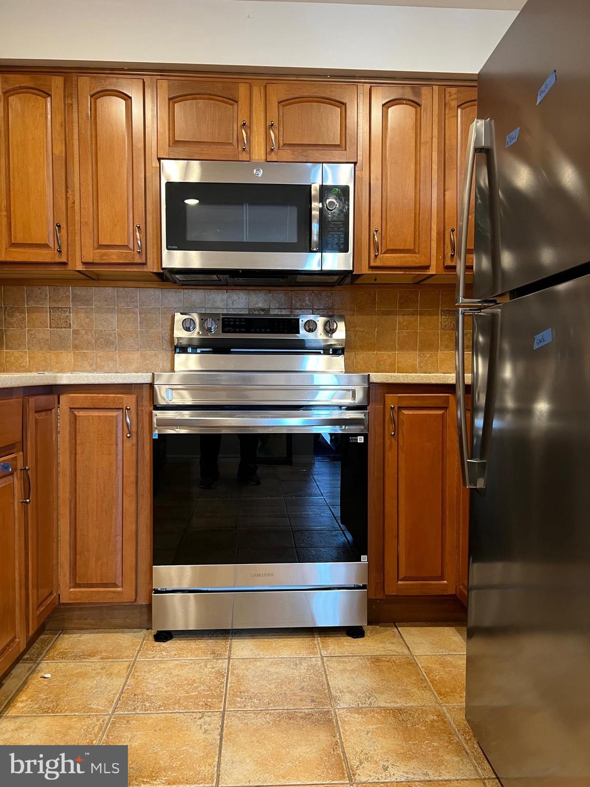 Real estate listing preview #5