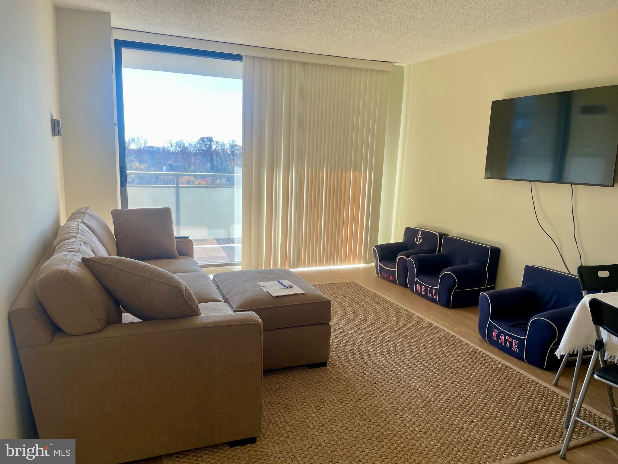 Real estate listing preview #2