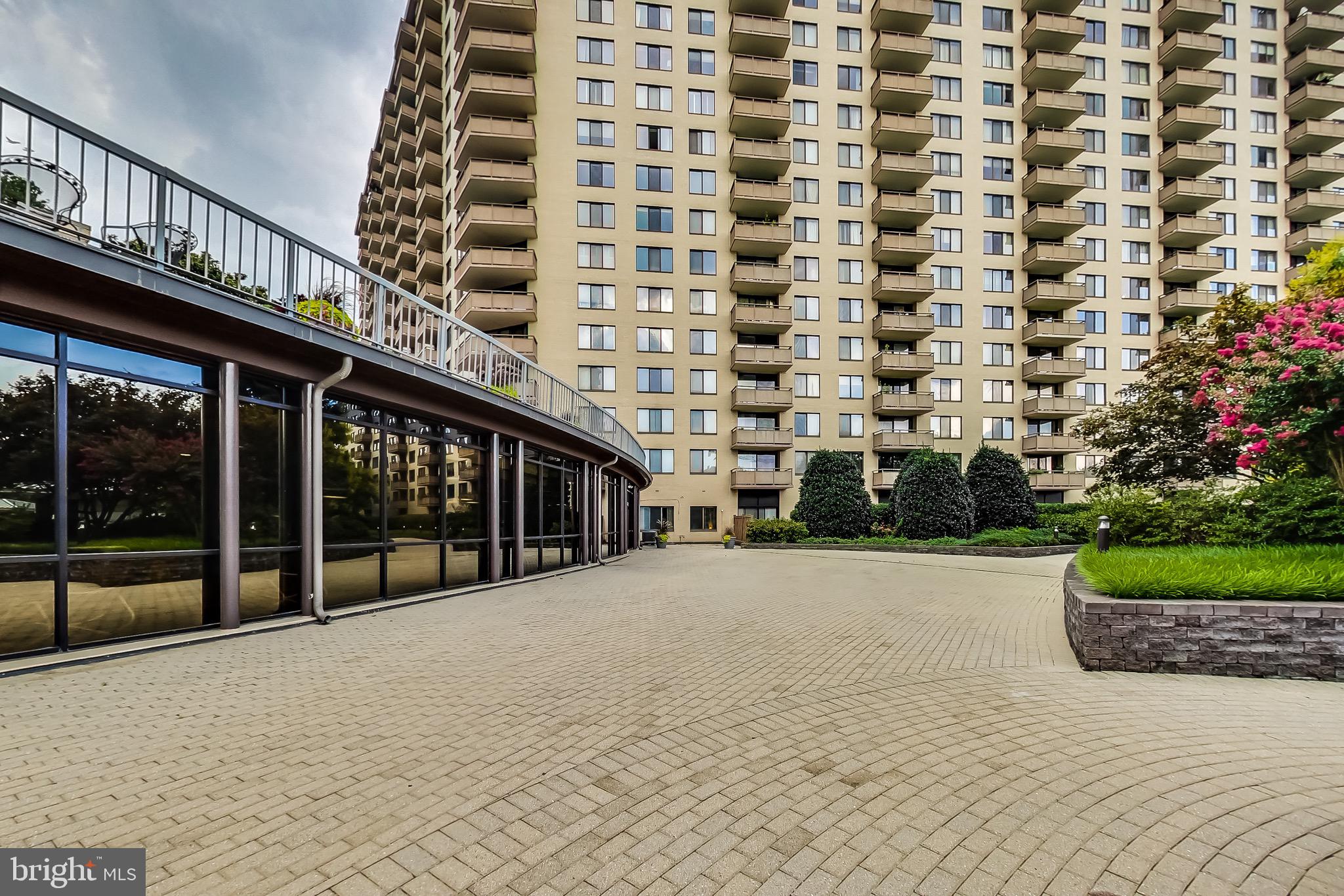 Real estate listing preview #15