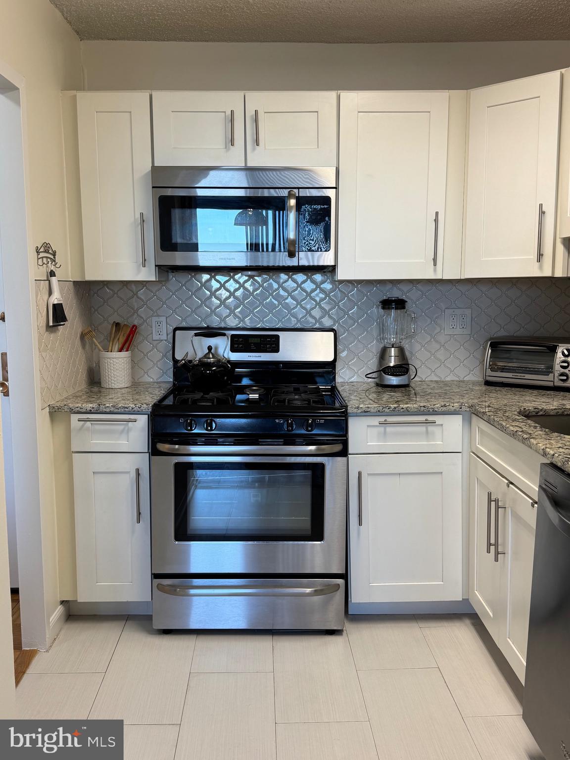 Real estate listing preview #25