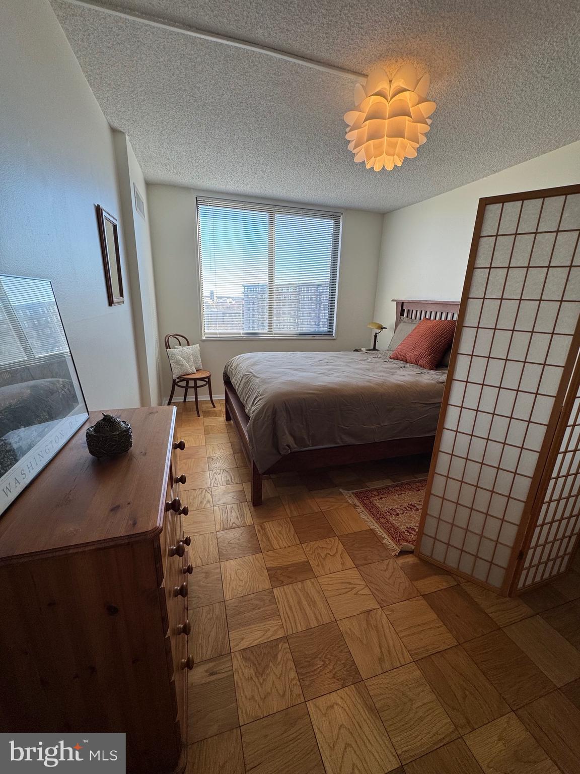 Real estate listing preview #24