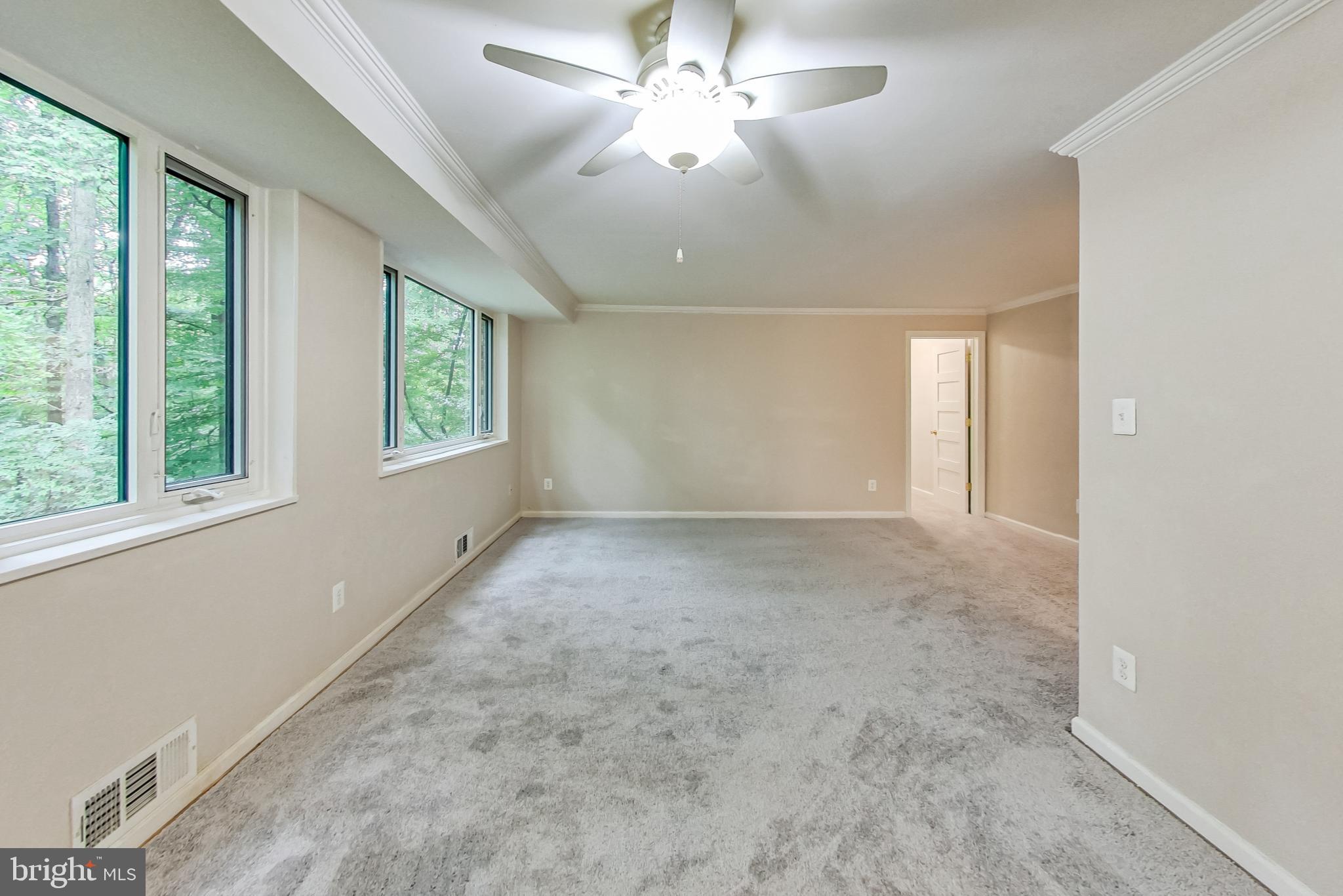 Real estate listing preview #18