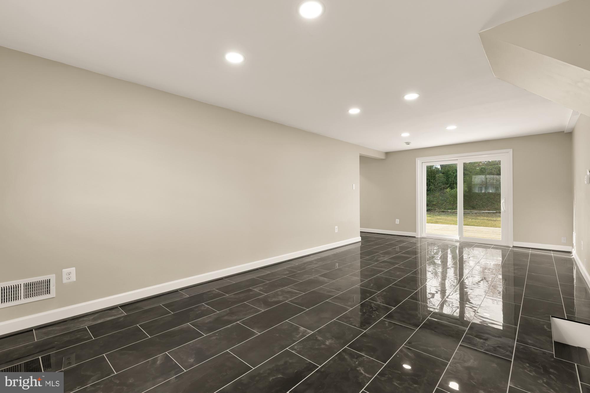 Real estate listing preview #30