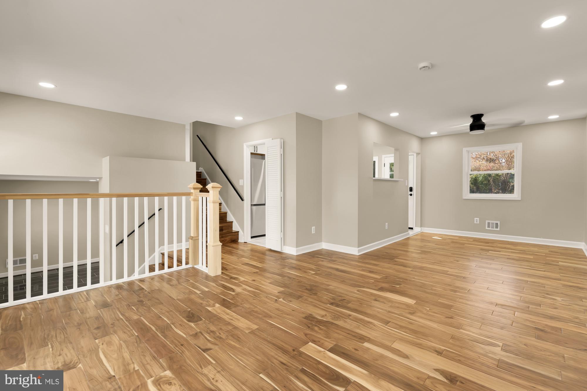 Real estate listing preview #6