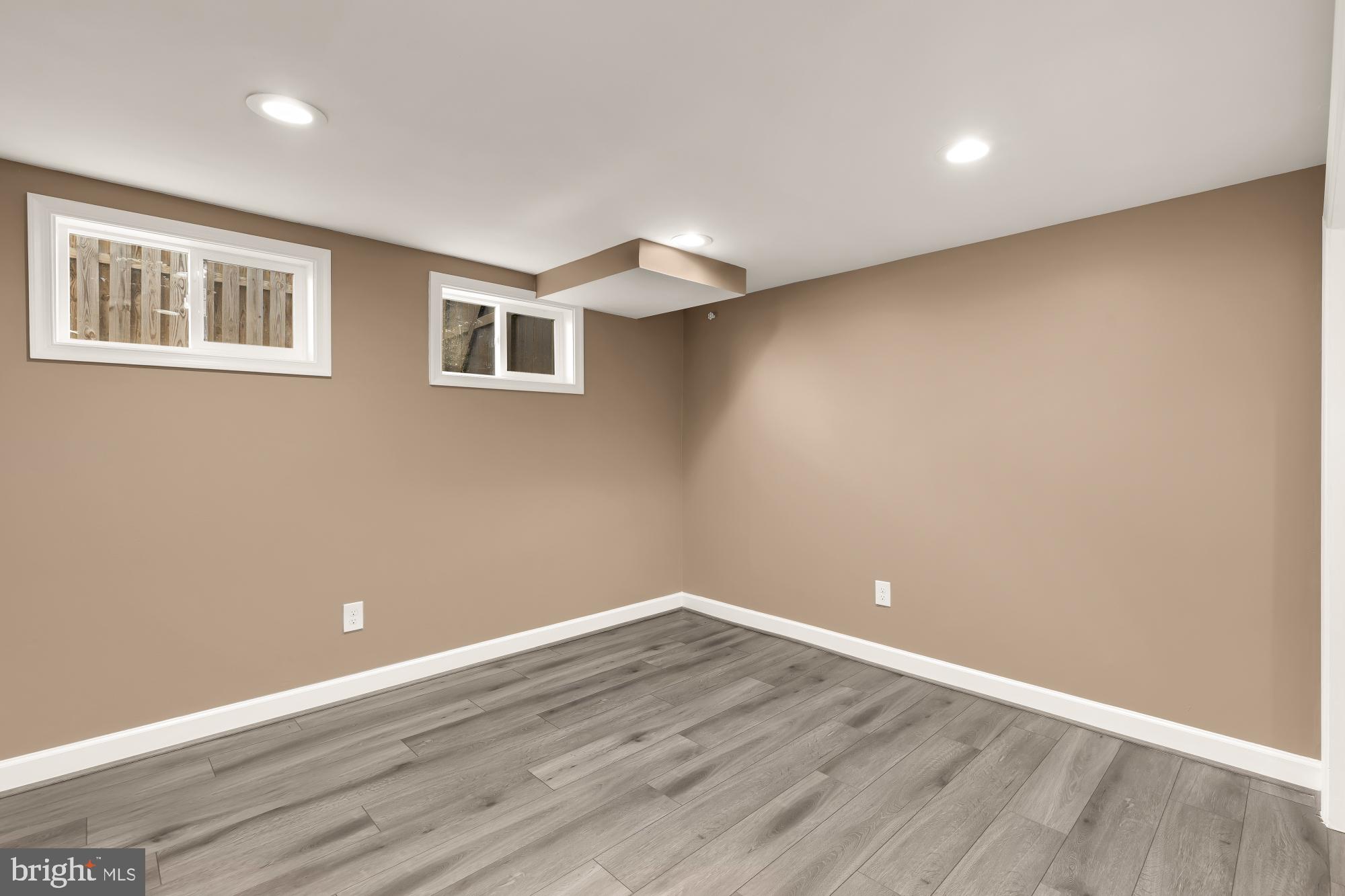 Real estate listing preview #33