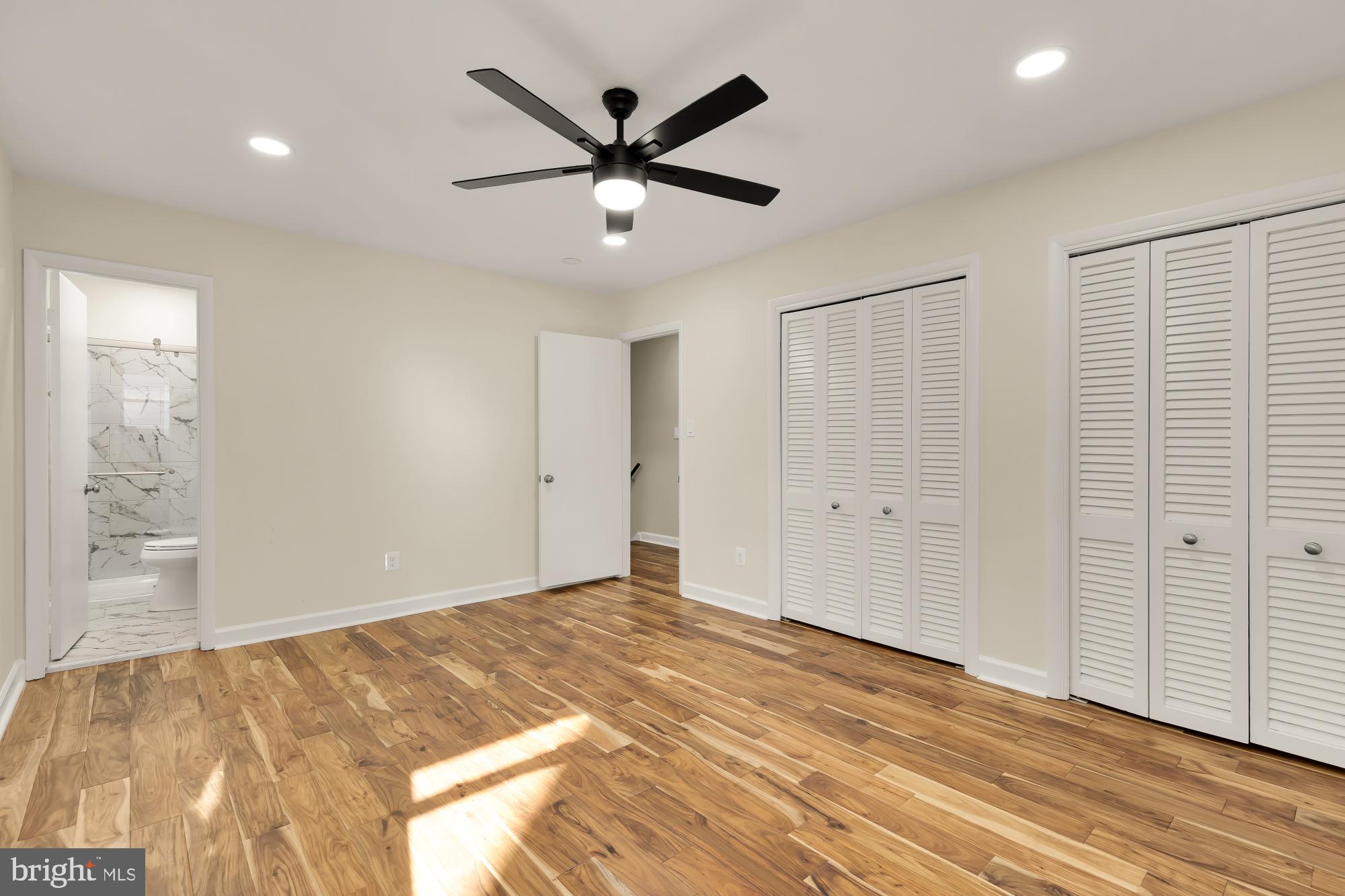 Real estate listing preview #18