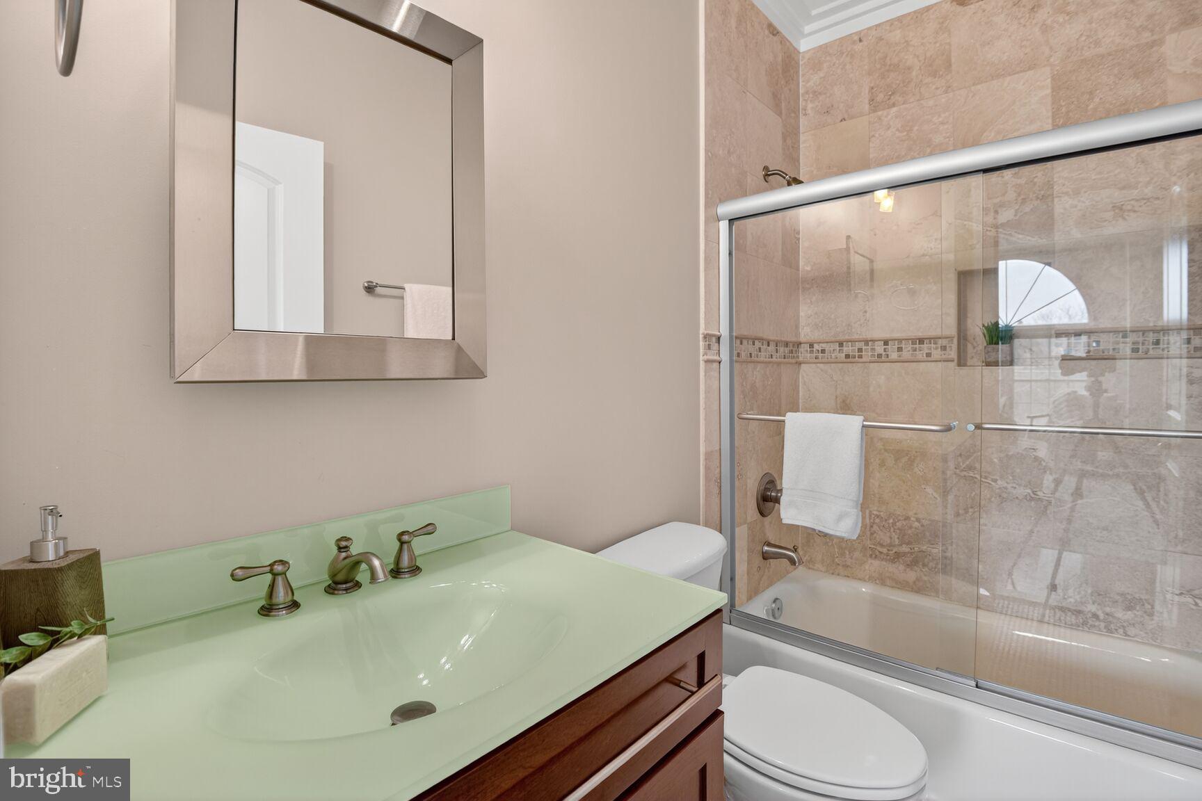 Real estate listing preview #26