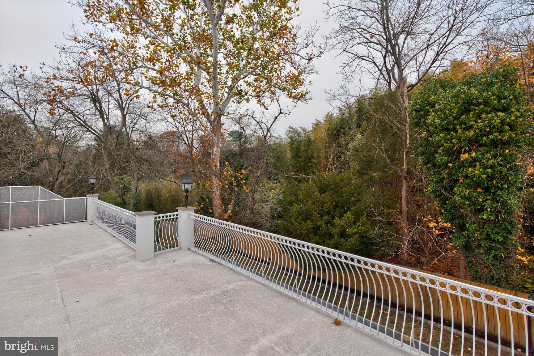 Real estate listing preview #33