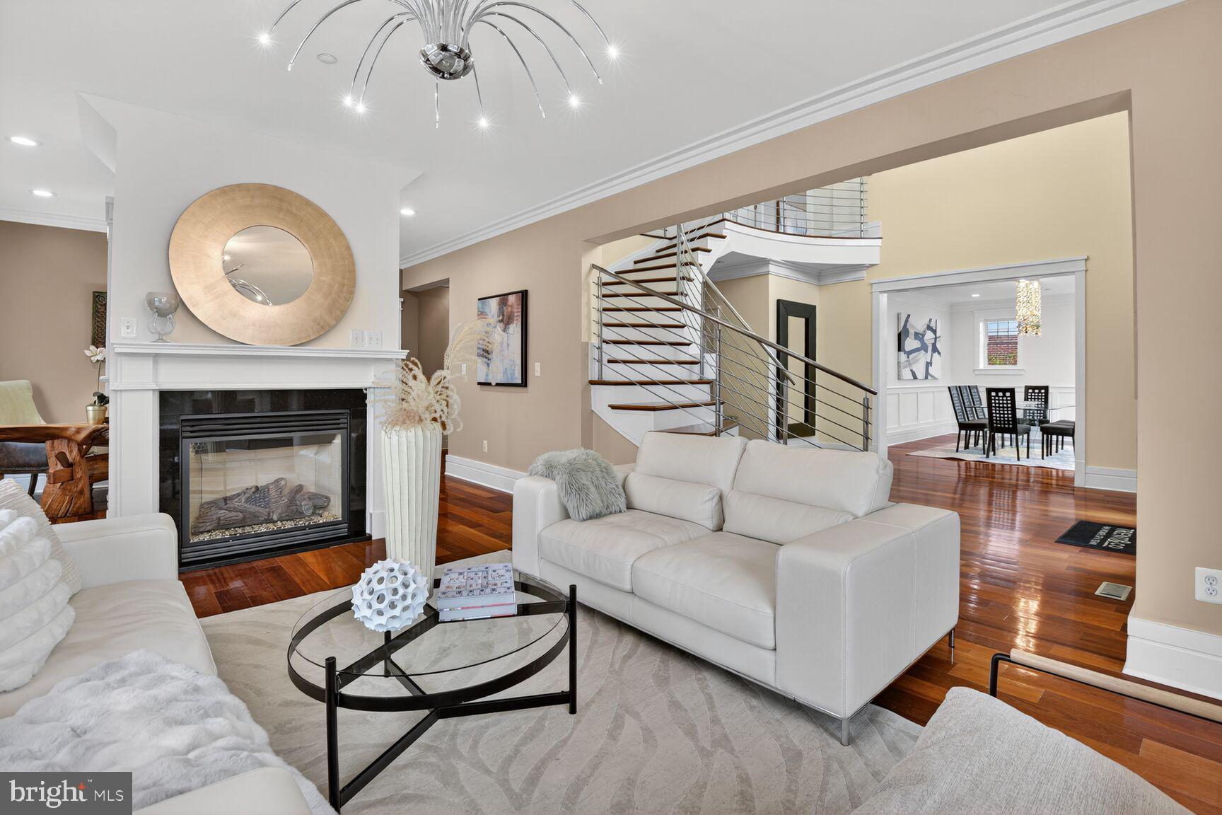 Real estate listing preview #5