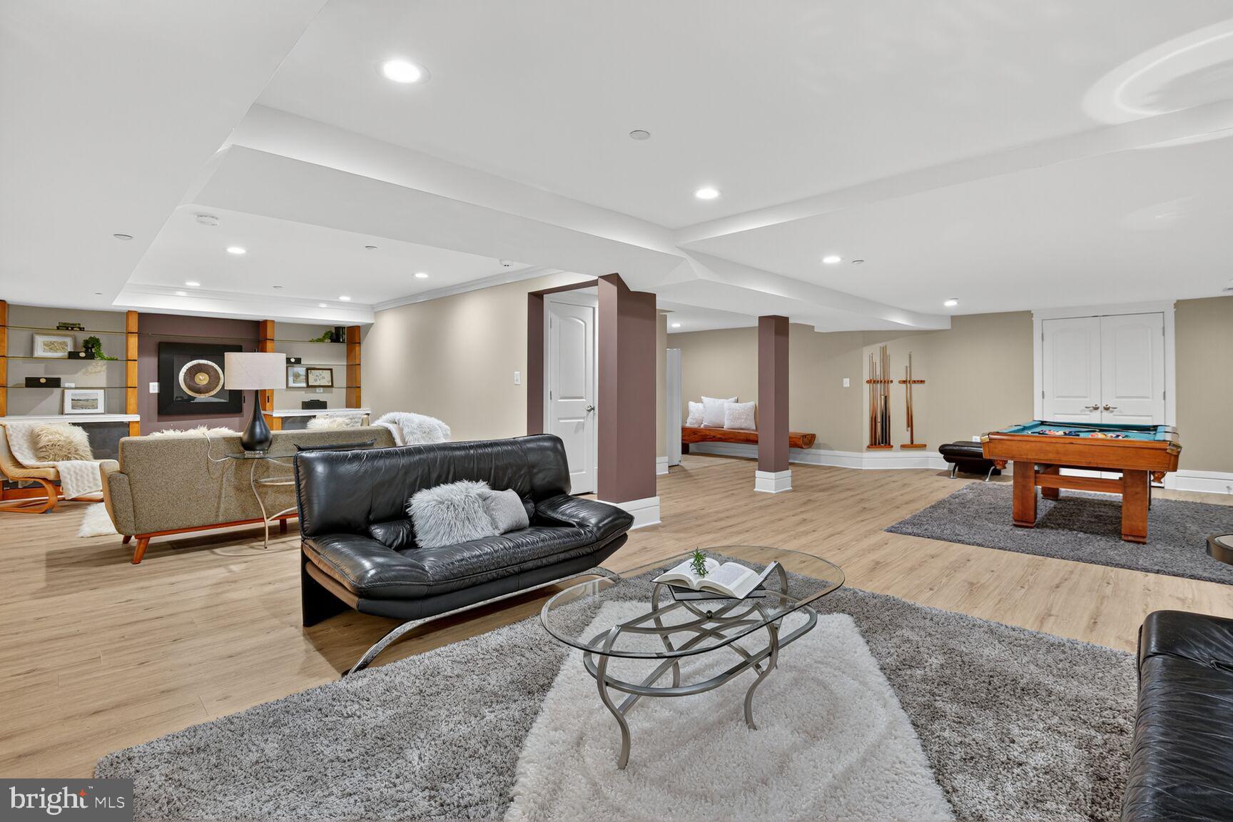 Real estate listing preview #35