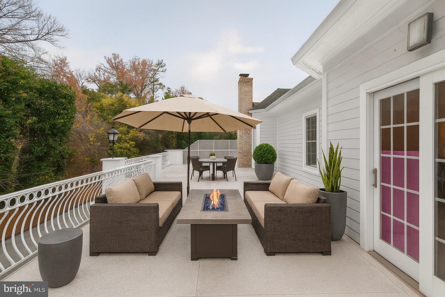 Real estate listing preview #32