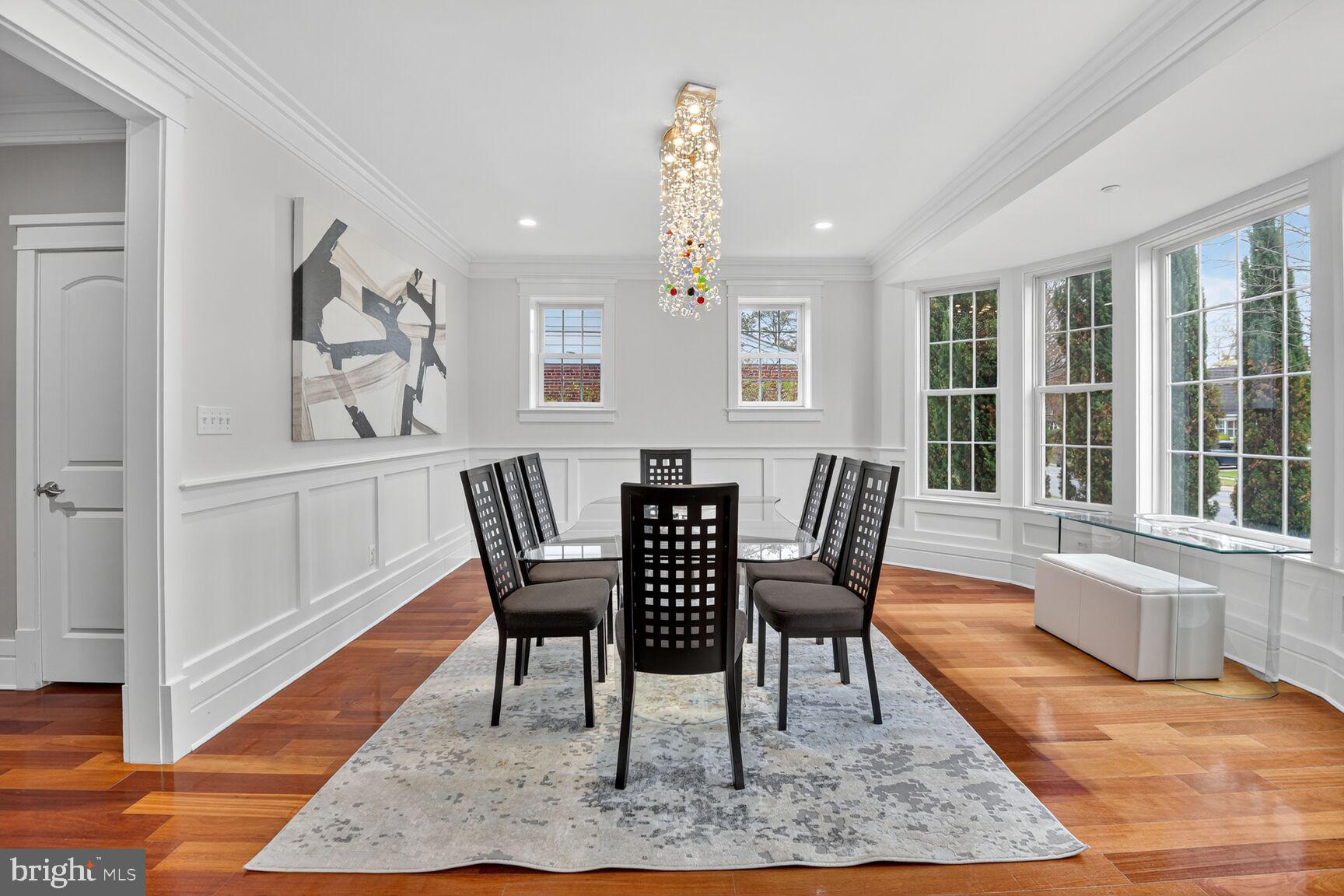 Real estate listing preview #6