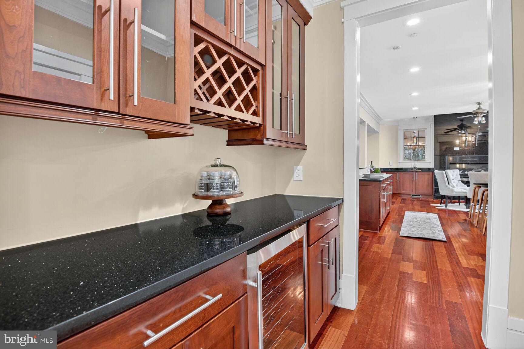 Real estate listing preview #13