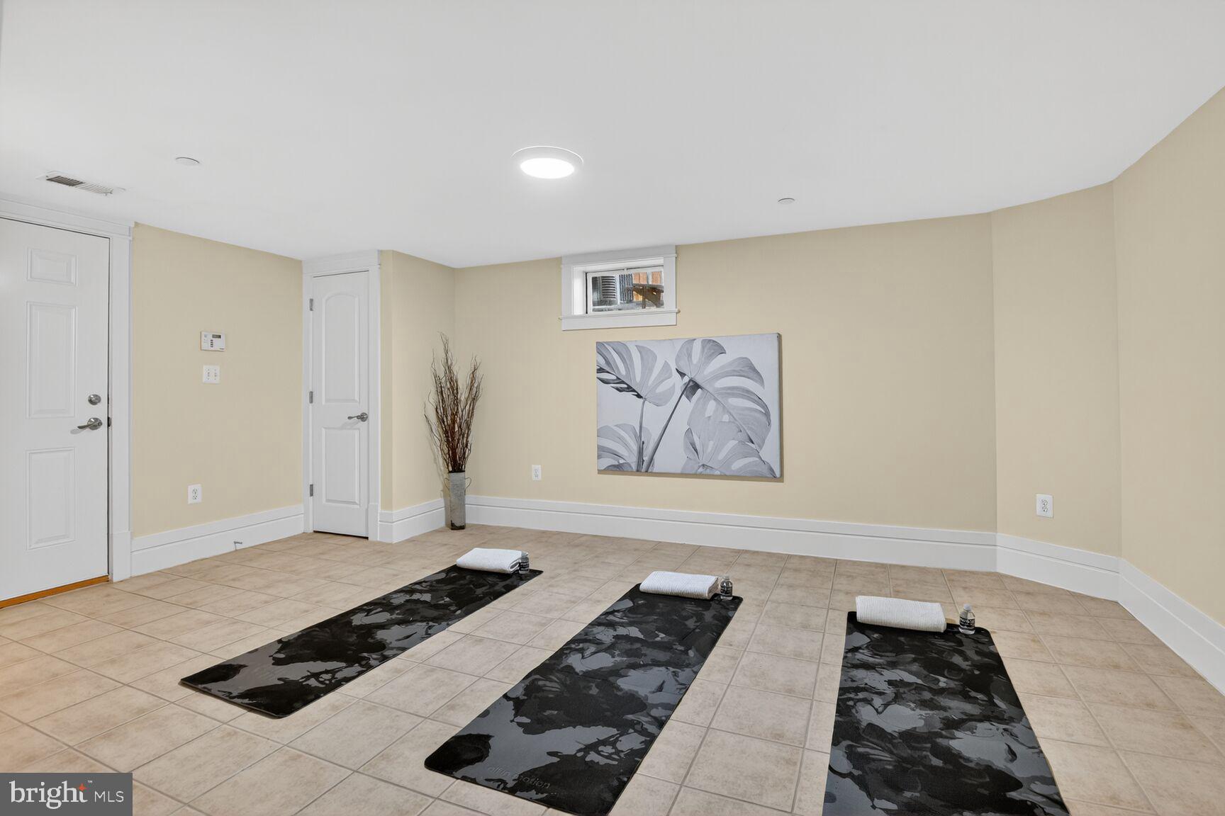 Real estate listing preview #42