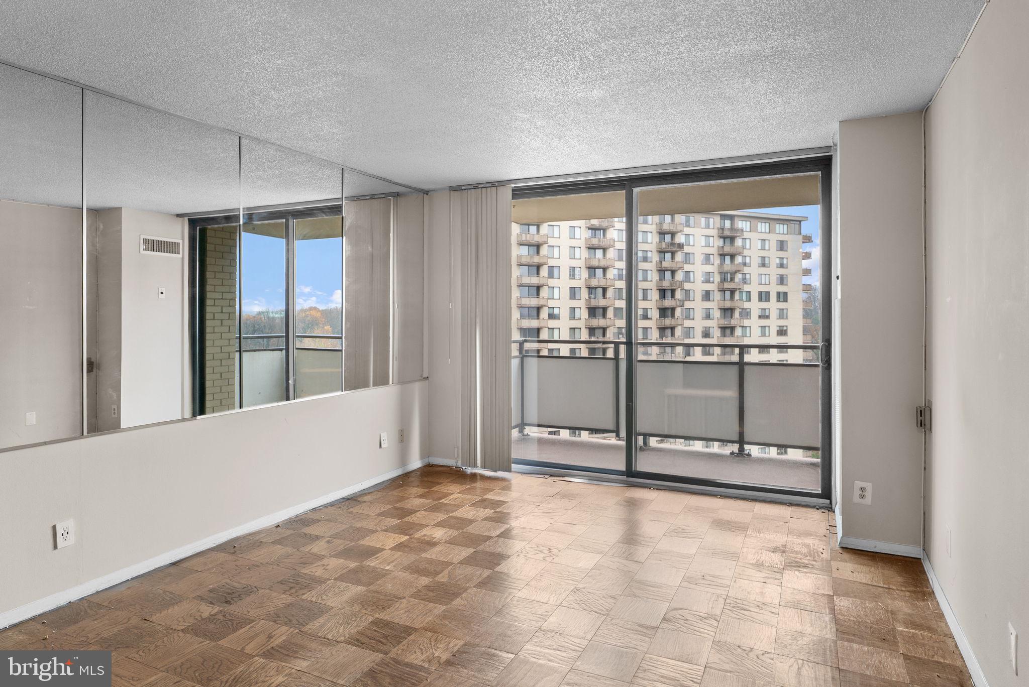 Real estate listing preview #3