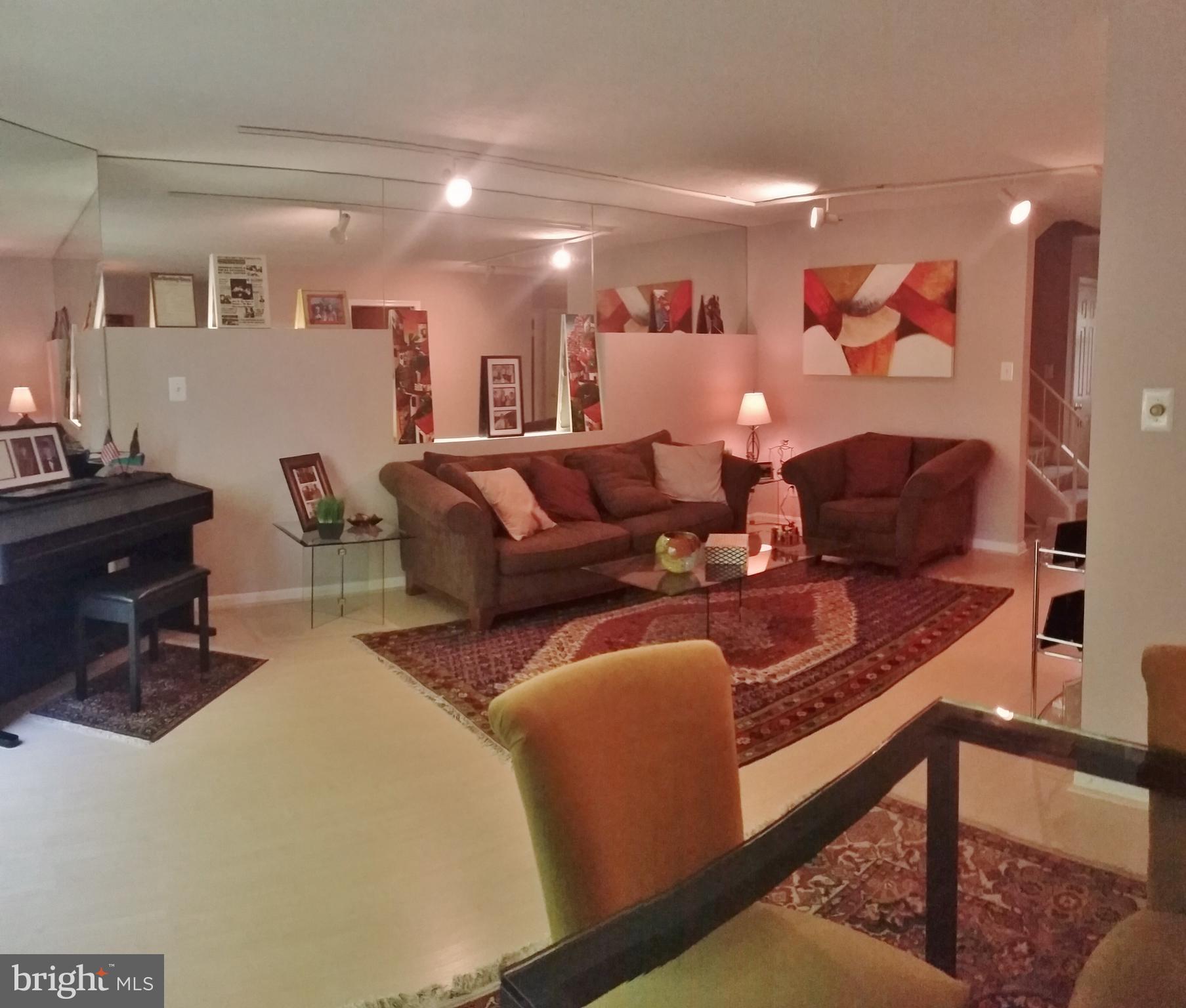 Real estate listing preview #7