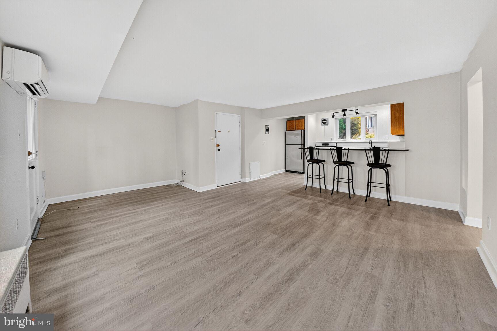 Real estate listing preview #8