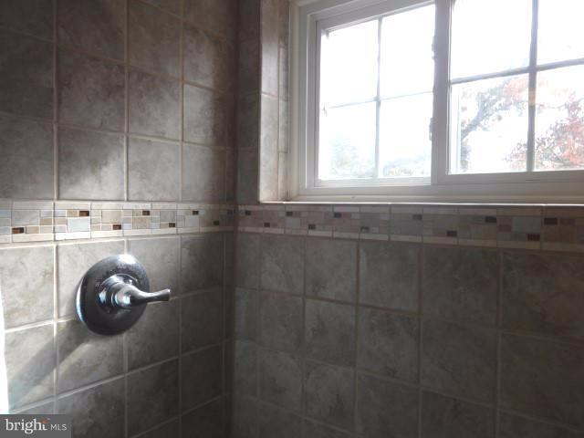 Real estate listing preview #15