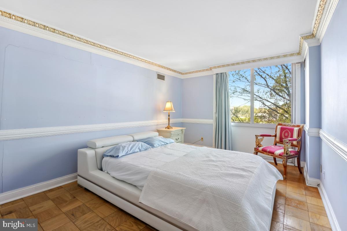 Real estate listing preview #22