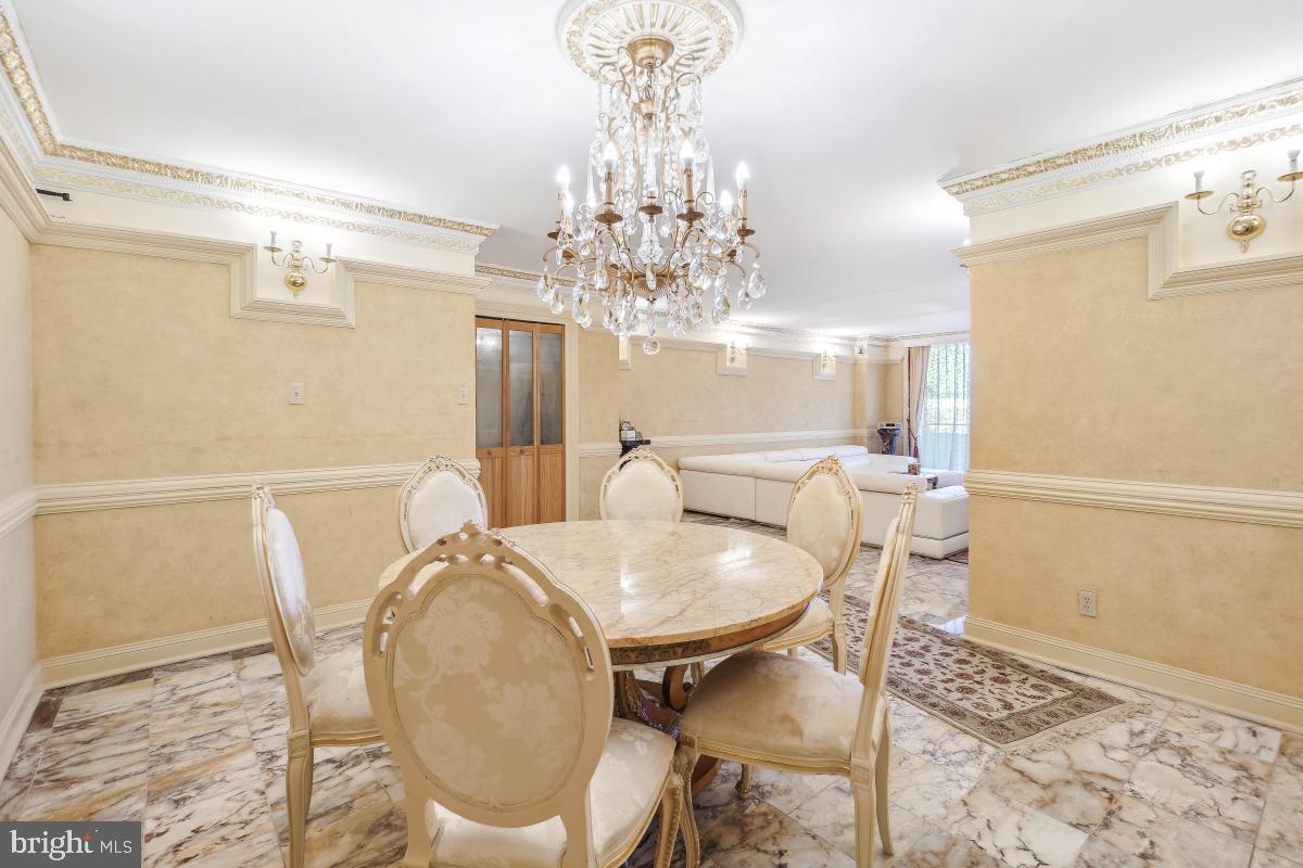 Real estate listing preview #16