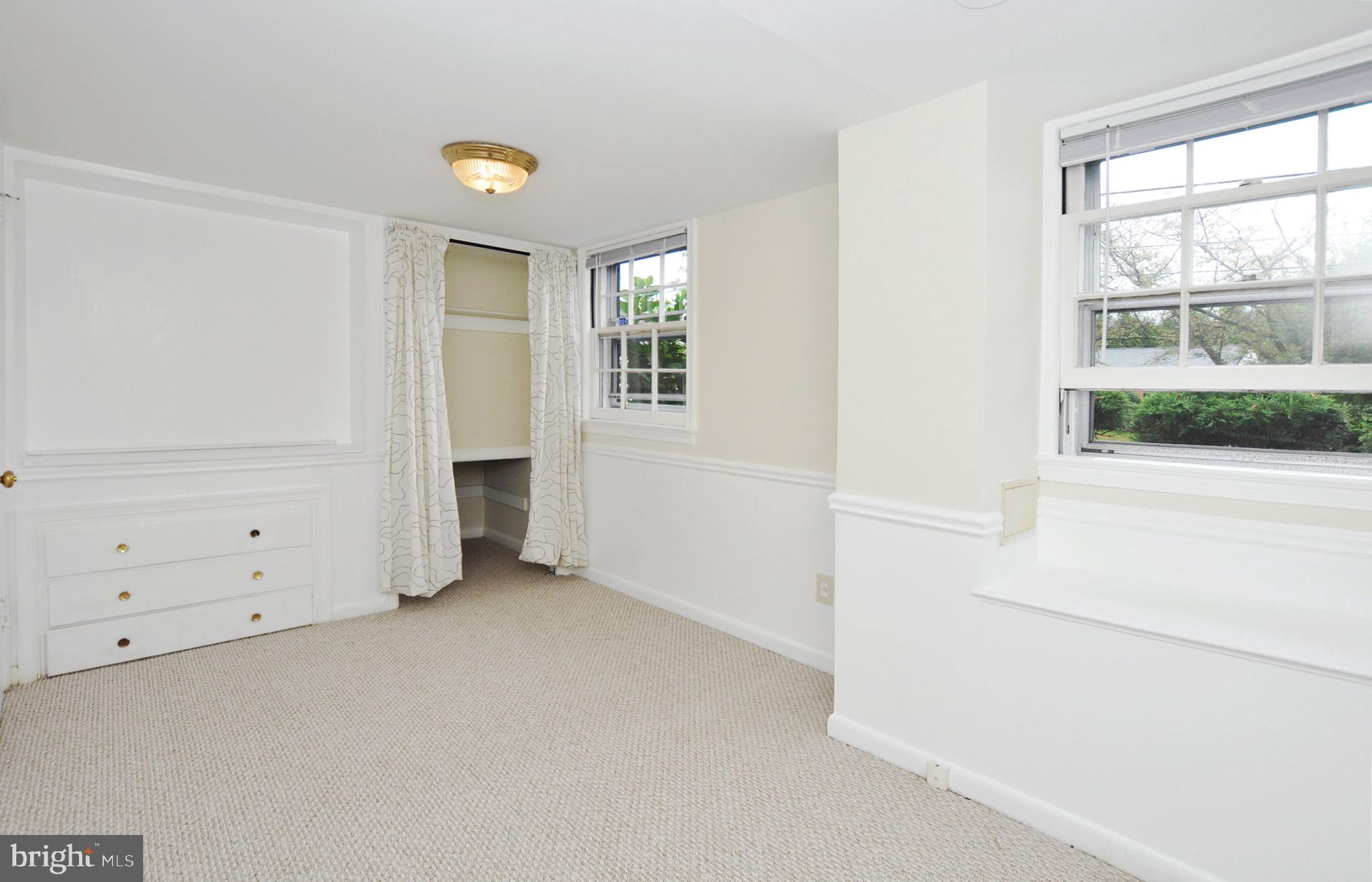 Real estate listing preview #25