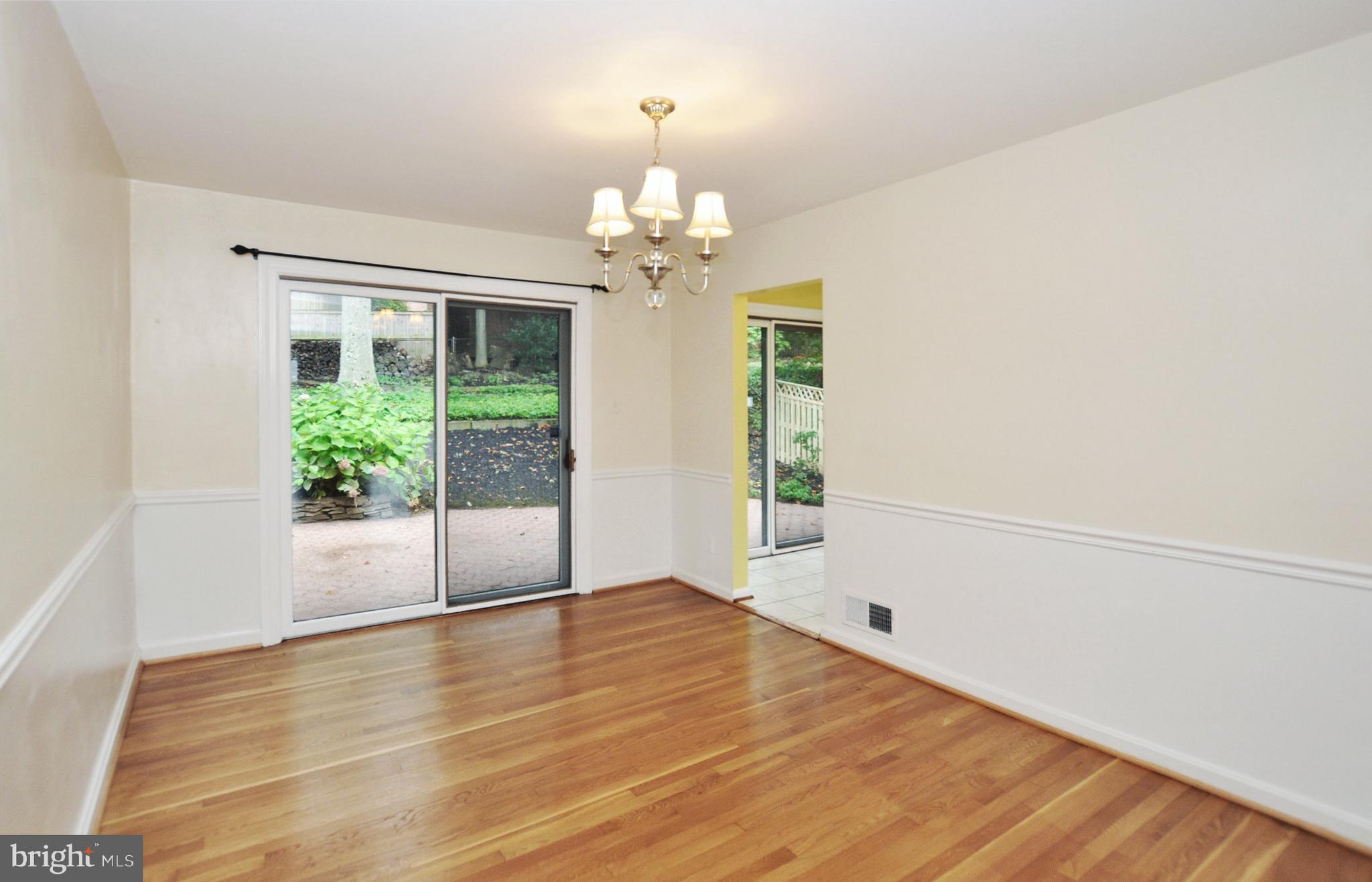 Real estate listing preview #5