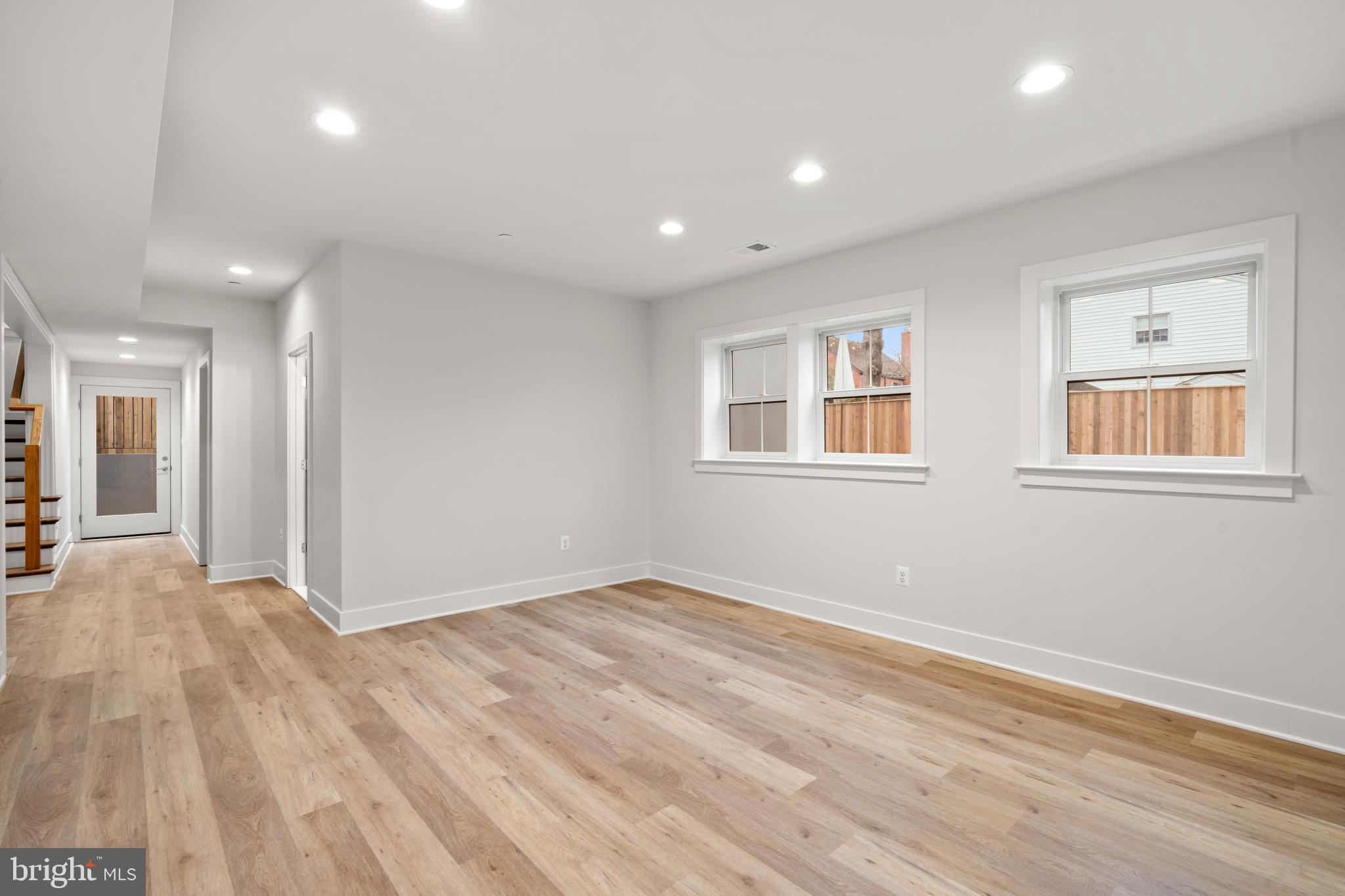 Real estate listing preview #49