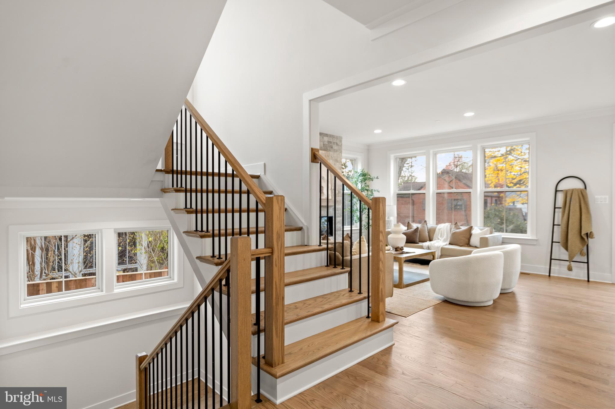 Real estate listing preview #10