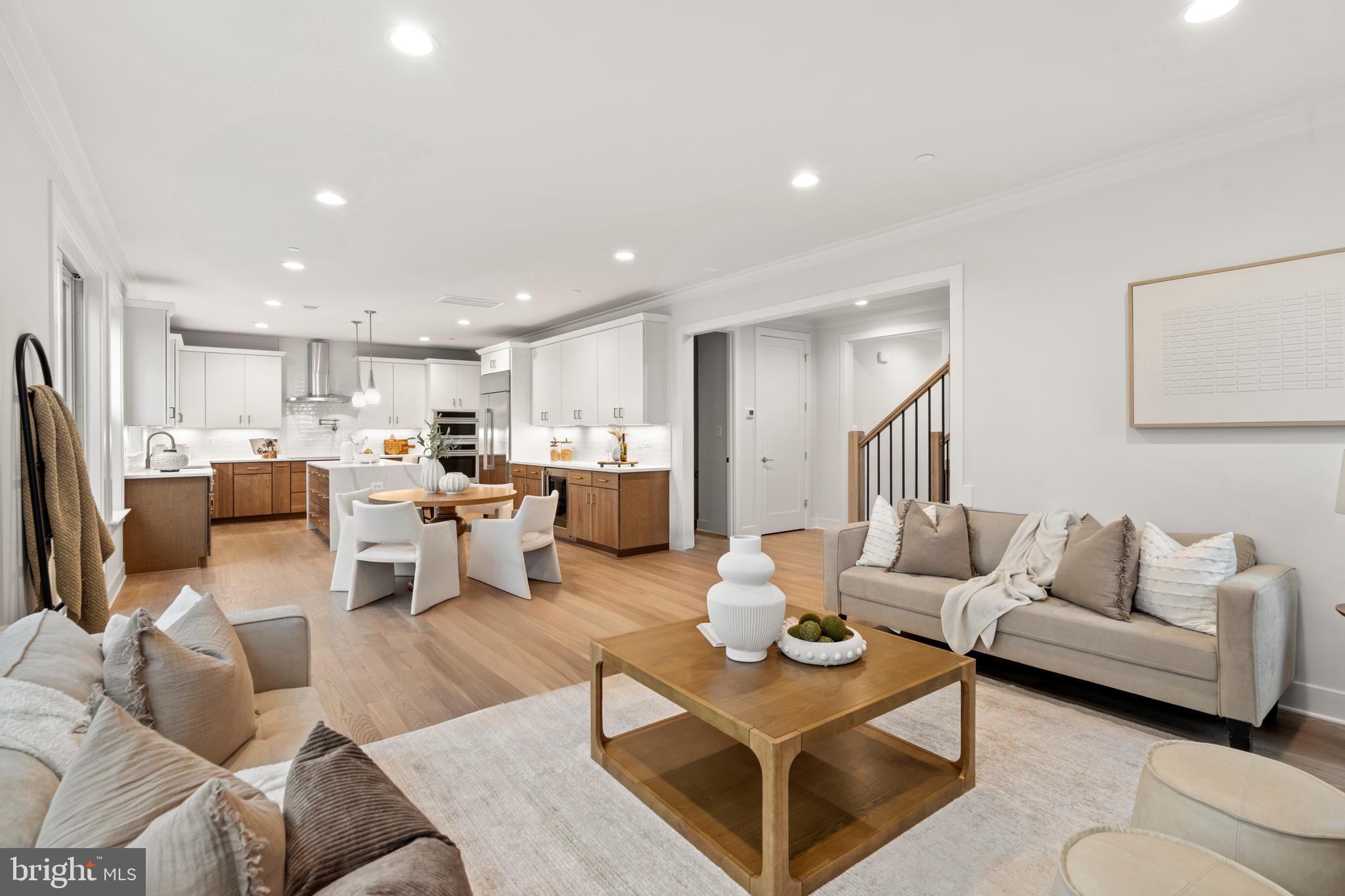 Real estate listing preview #14